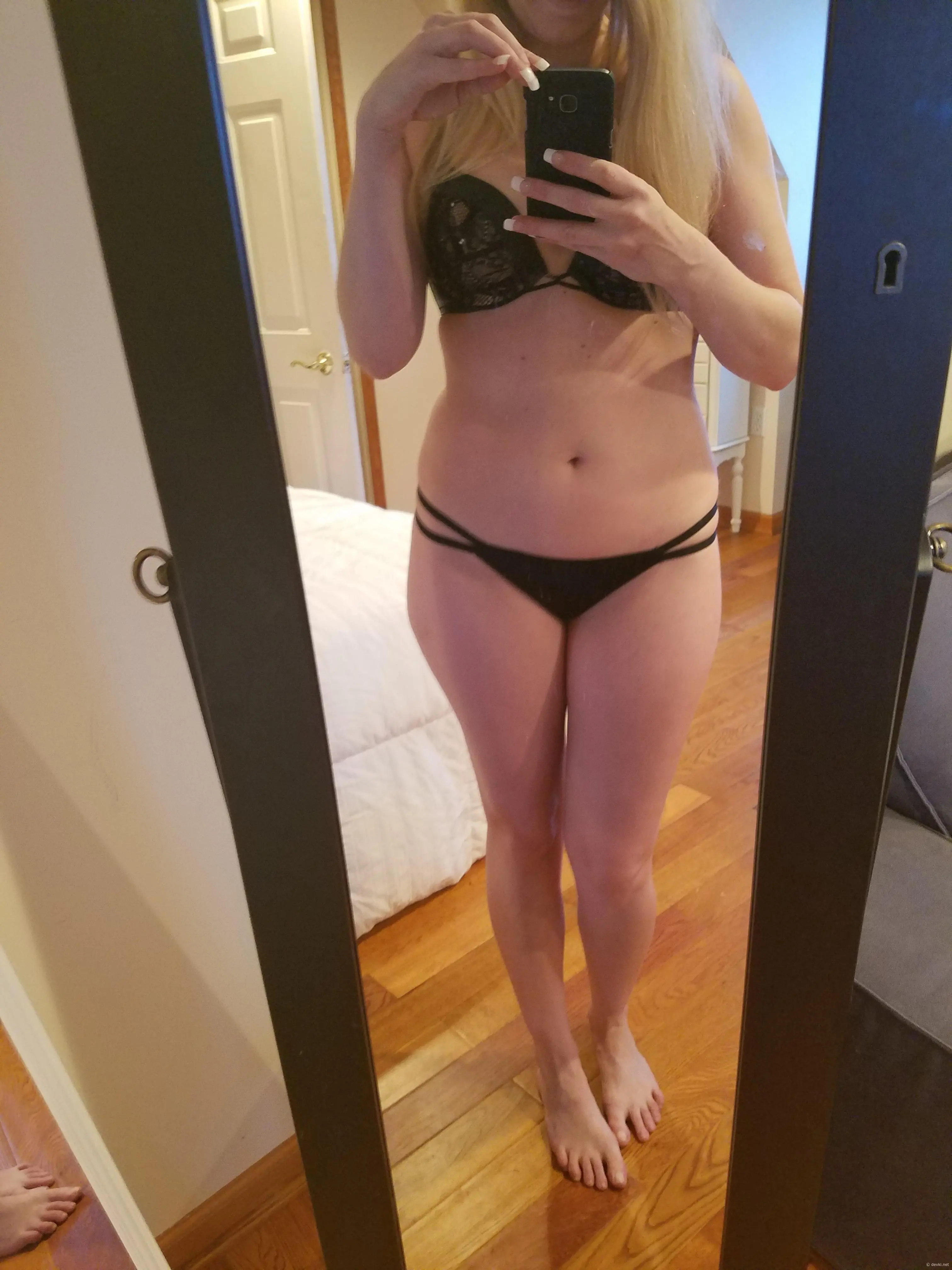 Hot Amateur Girl's Sexual Secrets Unveiled in Explicit Porn Photos