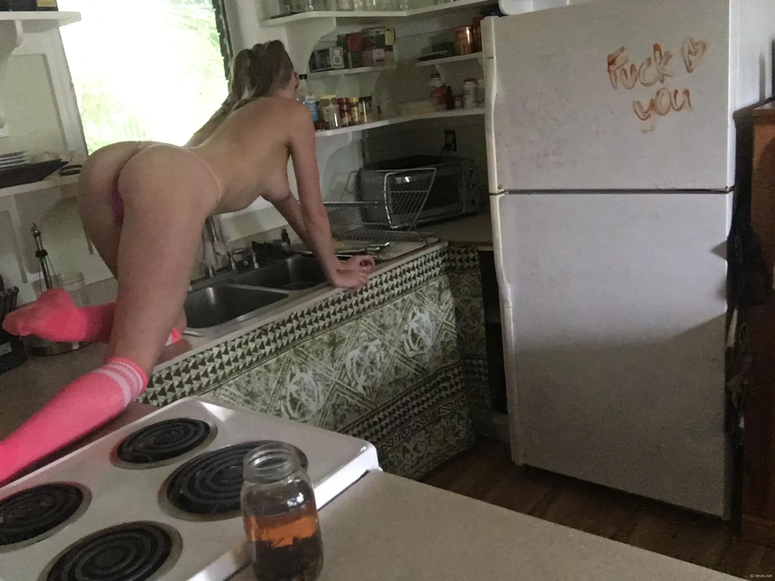 XXX Amateur Porn Pics: Intimate Moments of Erotic Excitement