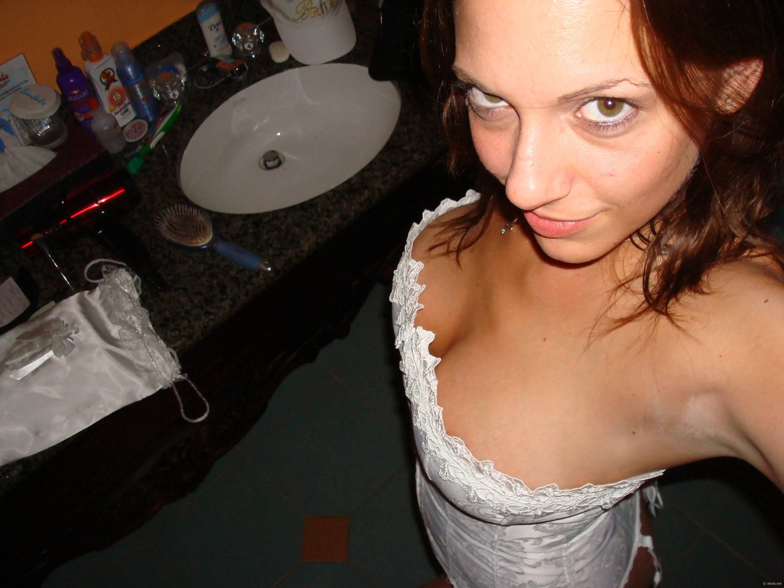 Hot Nude Woman in Her Prime: Amateur Porn Gallery of Passionate Sex