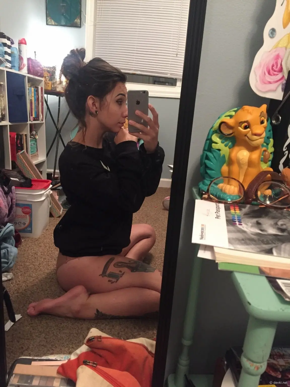 Naughty Neighbor Fully Nude on Camera: Explicit Amateur Photo