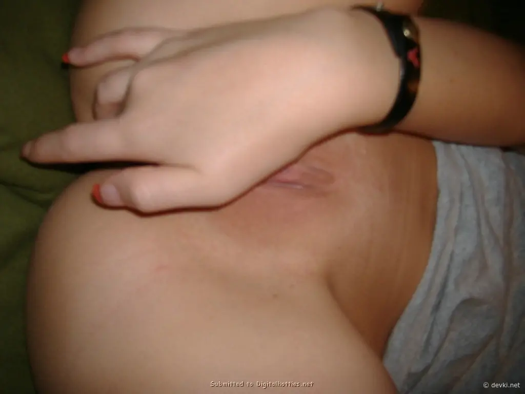 Fiery Redhead Sucks Big Cock: Amateur Porn Photo