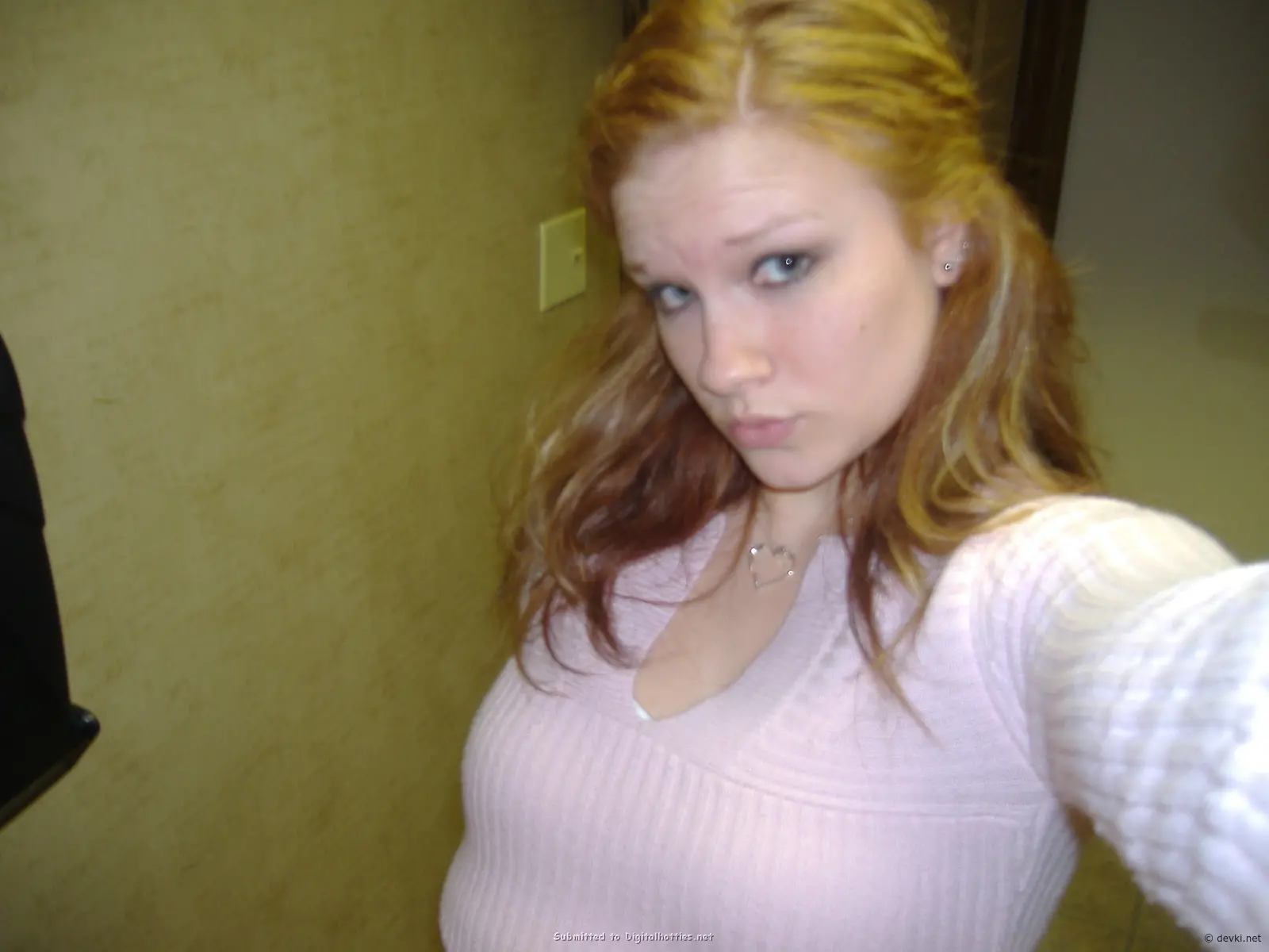 Fiery Redhead Sucks Big Cock: Amateur Porn Photo