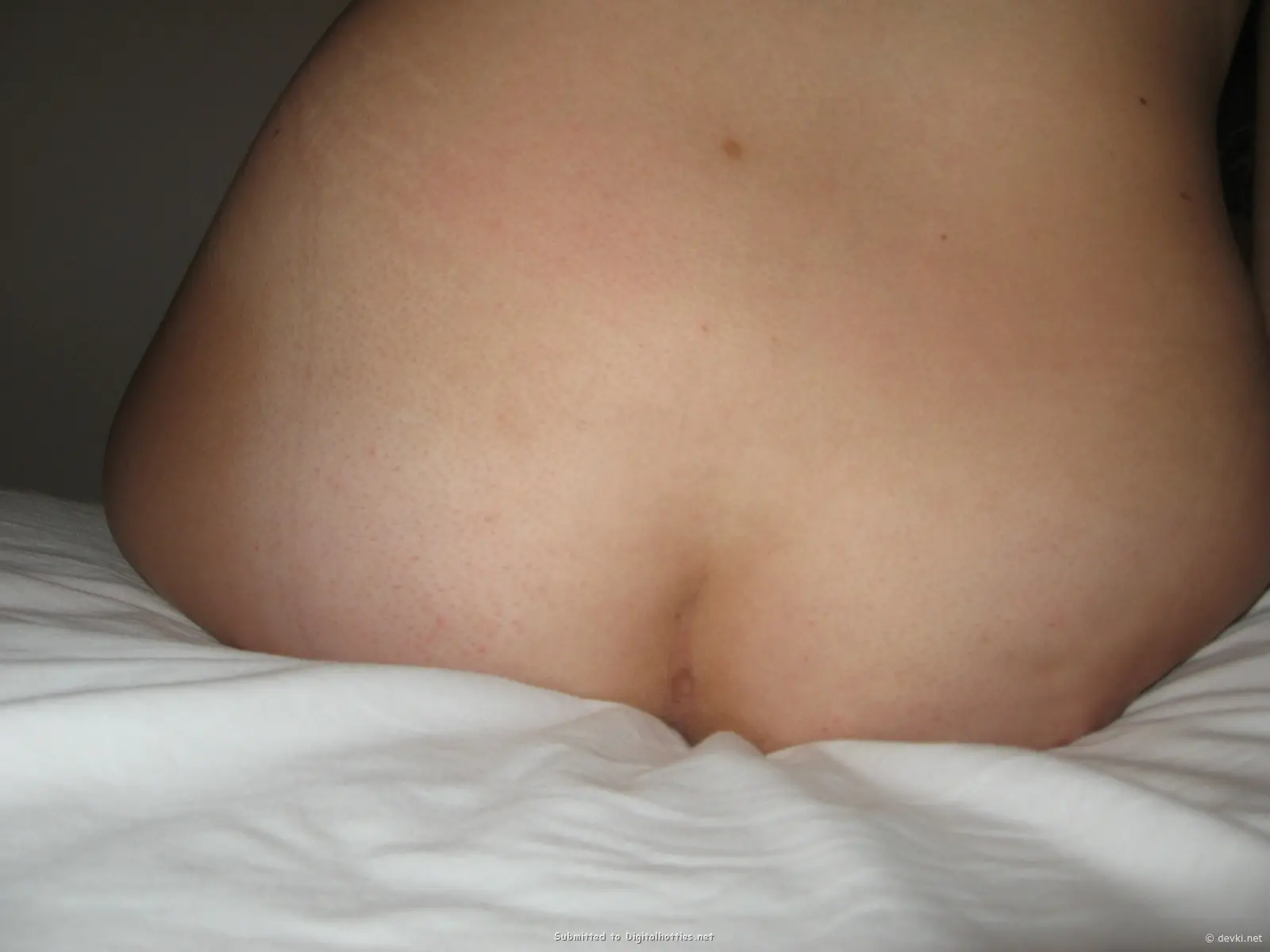 Hot Amateur Finger Fucking Pussy - Explicit XXX Photo