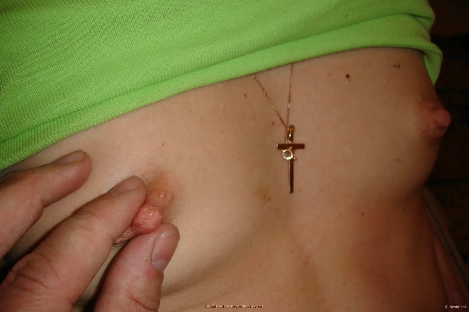 Blonde Amateur Loves Sex: Explicit Homemade Porn Photos