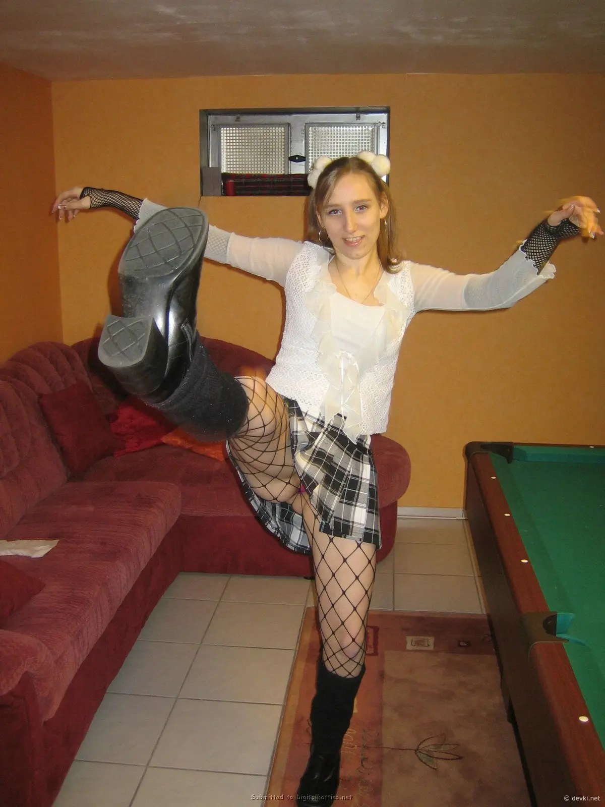 Raw Home Fuck Fest: XXX Amateur Porn Pics