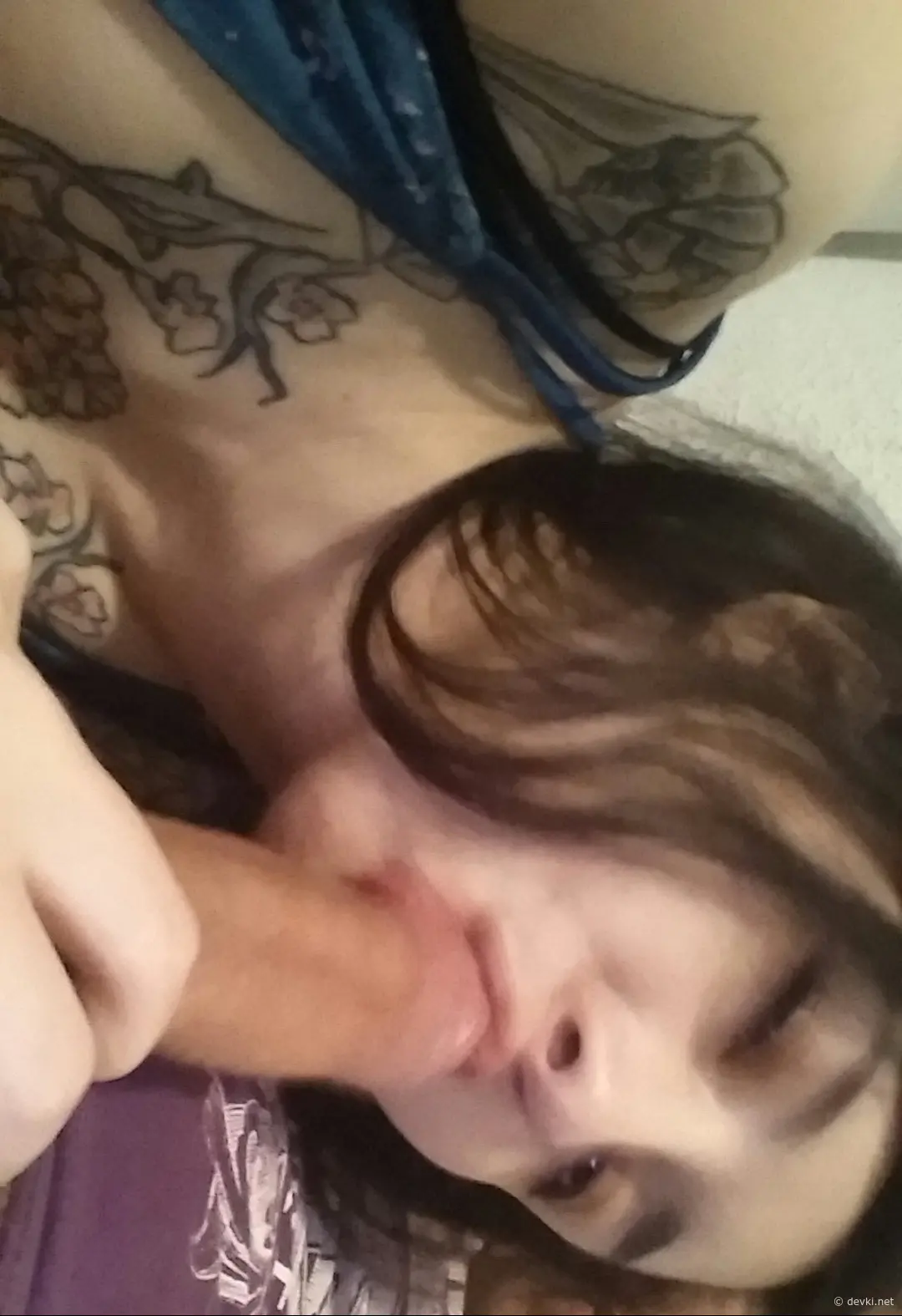 Sexy Babe Sucking Cock: Amateur Porn Photo Exhibition