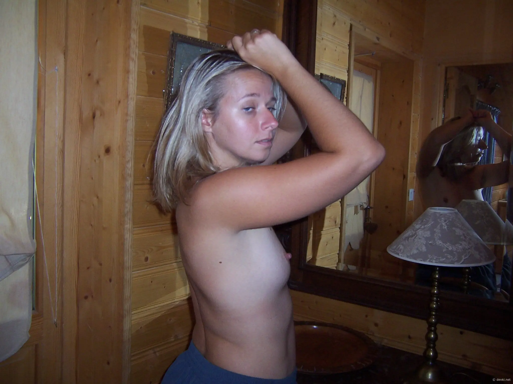 Hot Nude Woman Sharing Explicit Stories - Amateur Porn Photo