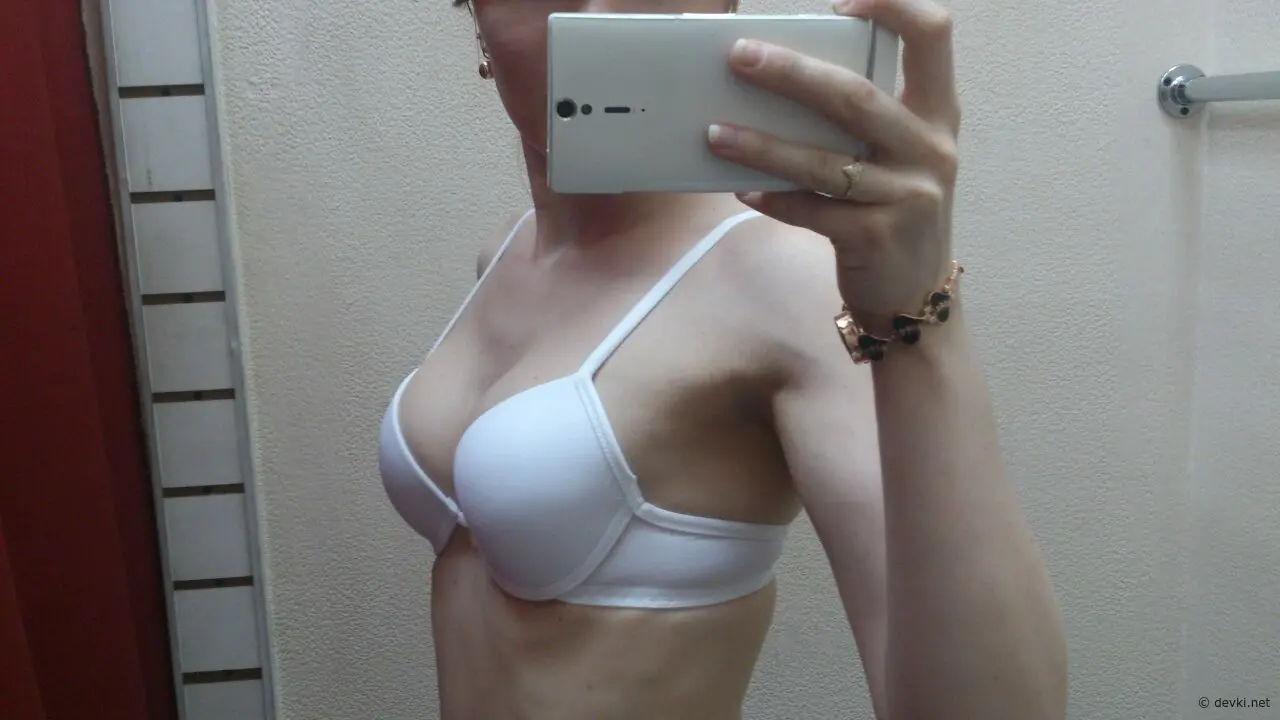 Explicit Amateur Nude Emotions: XXX Photos