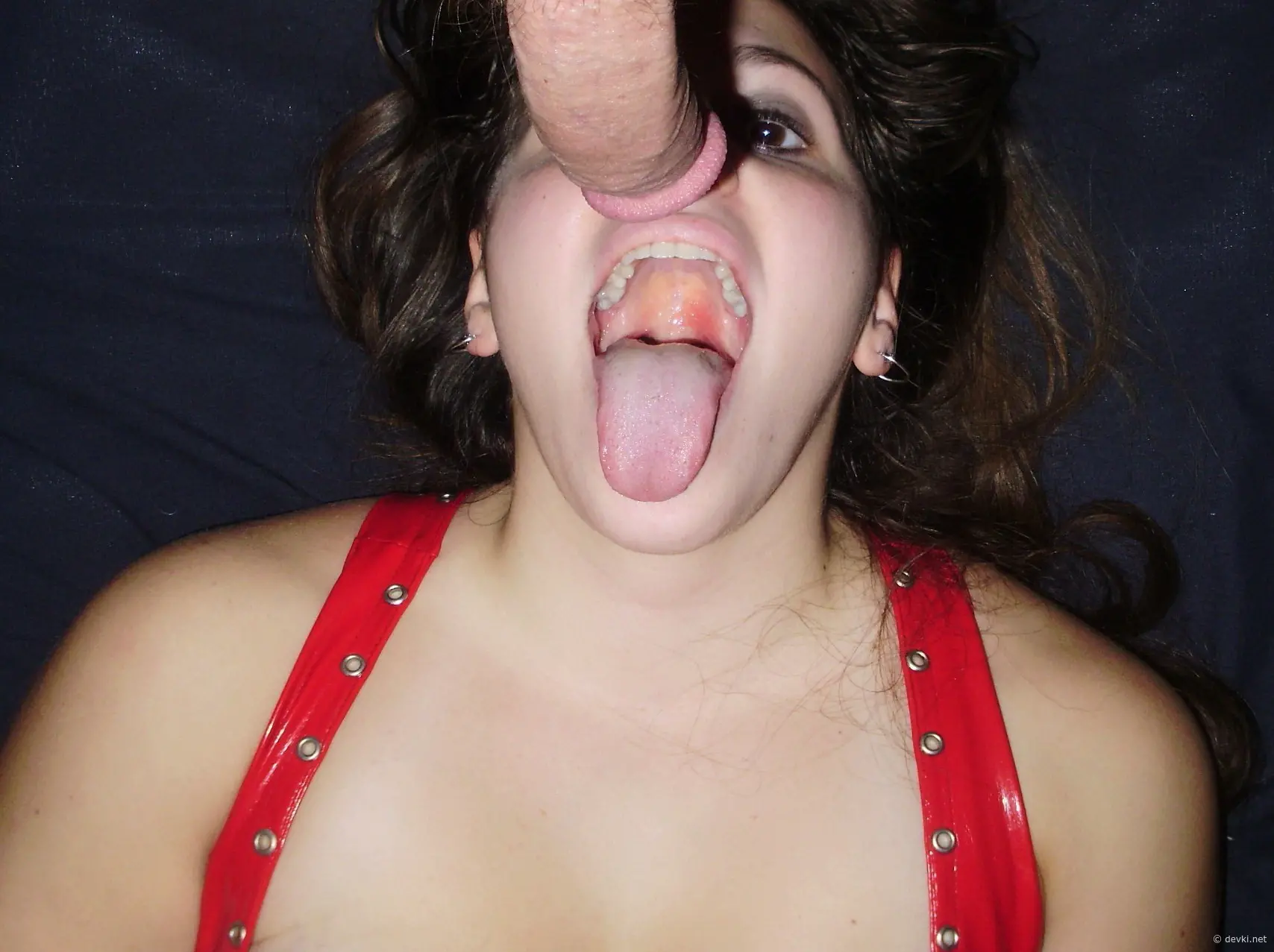 Curvy amateur loves kinky fetishes - Explicit amateur porn photo collection