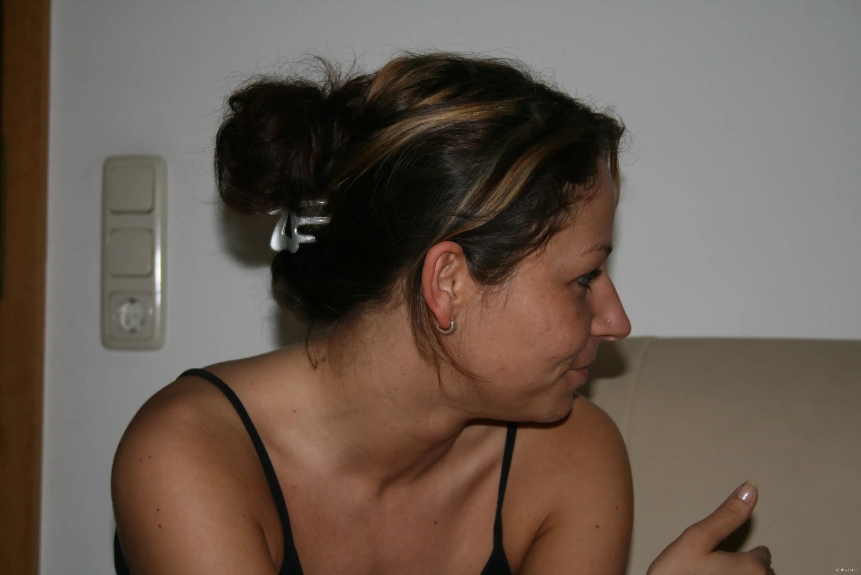 Two Women Sucking Cock: Explicit Amateur Porn Photo