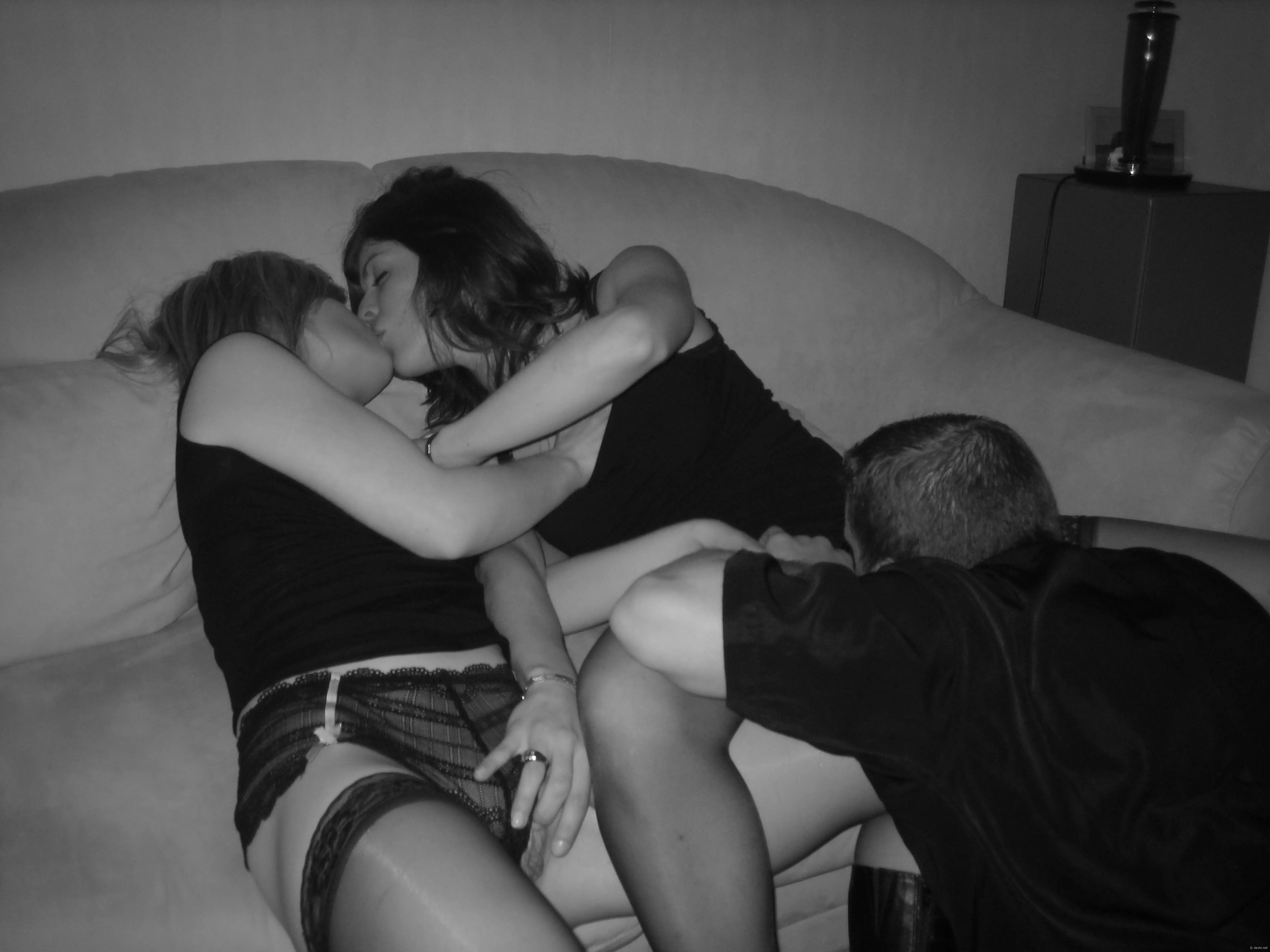 Wild Bisexual Women Orgy - Explicit Amateur Porn Photos