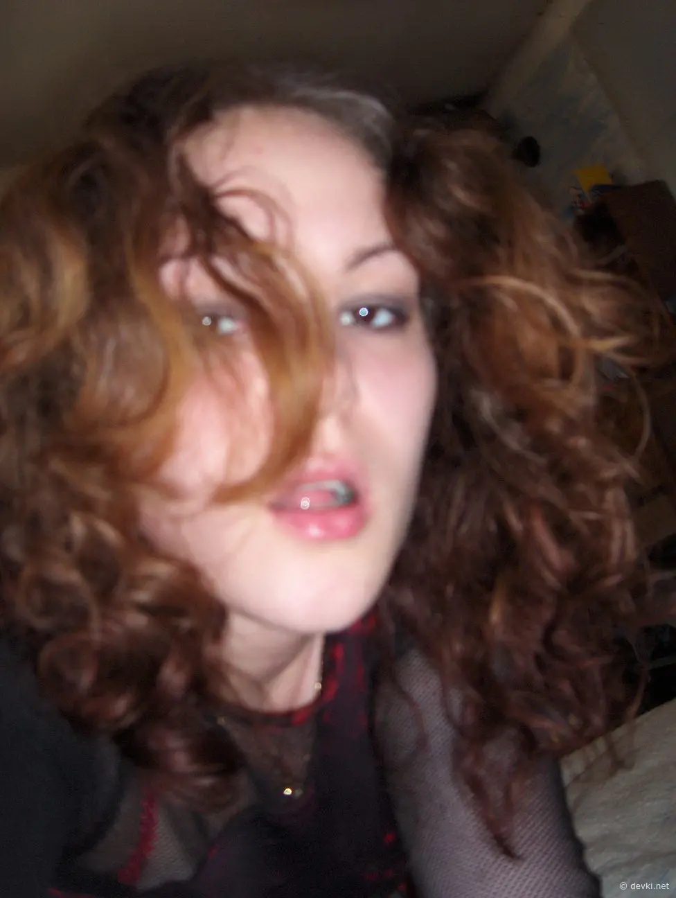 Curvy amateur loves giving deepthroat blowjobs - XXX photo shoot