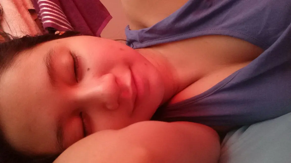 Sexy Hijab Girl Masturbates - Amateur Muslim Porn Photos