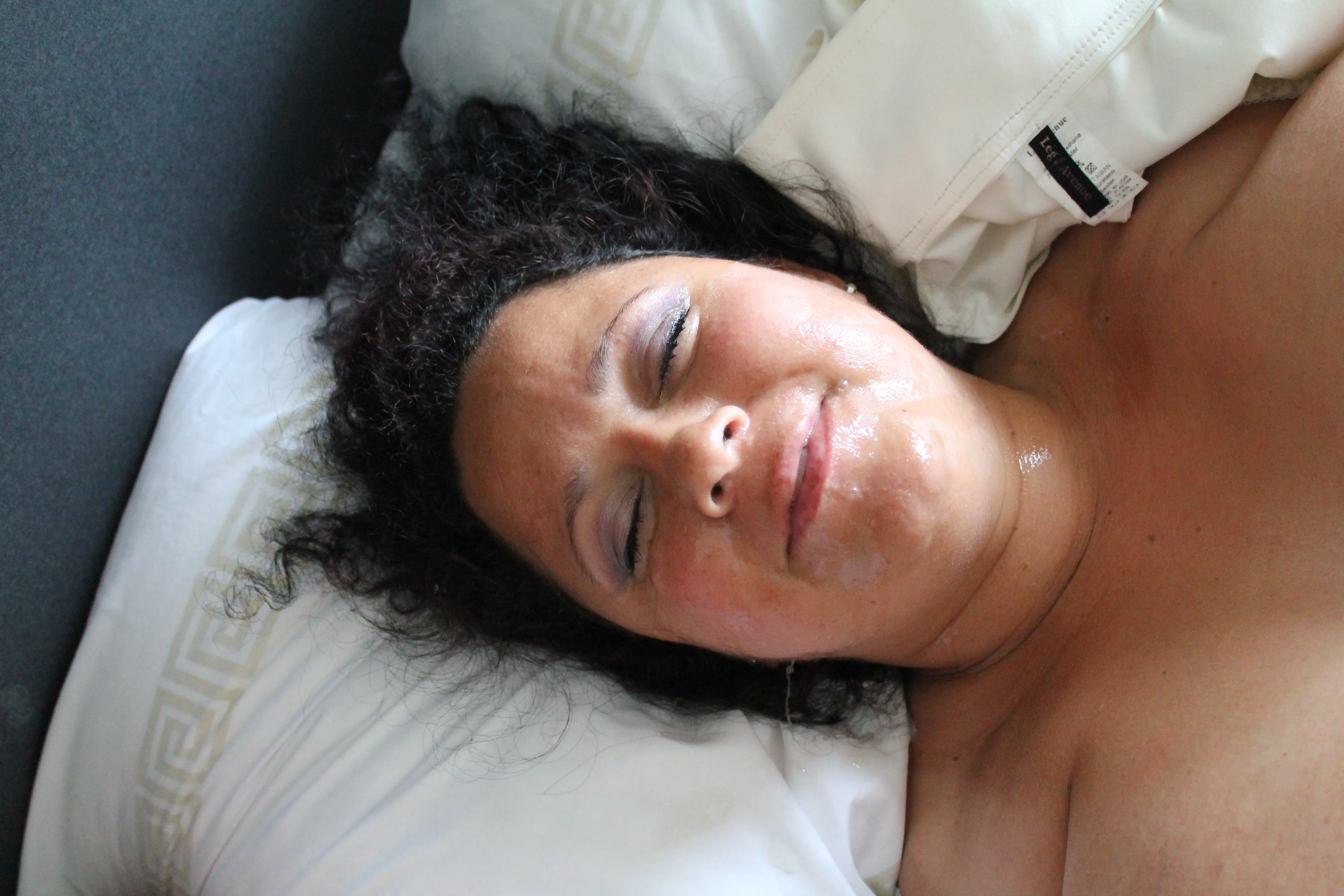 Hot MILF Gets Cumshot in Amateur Porn Pic