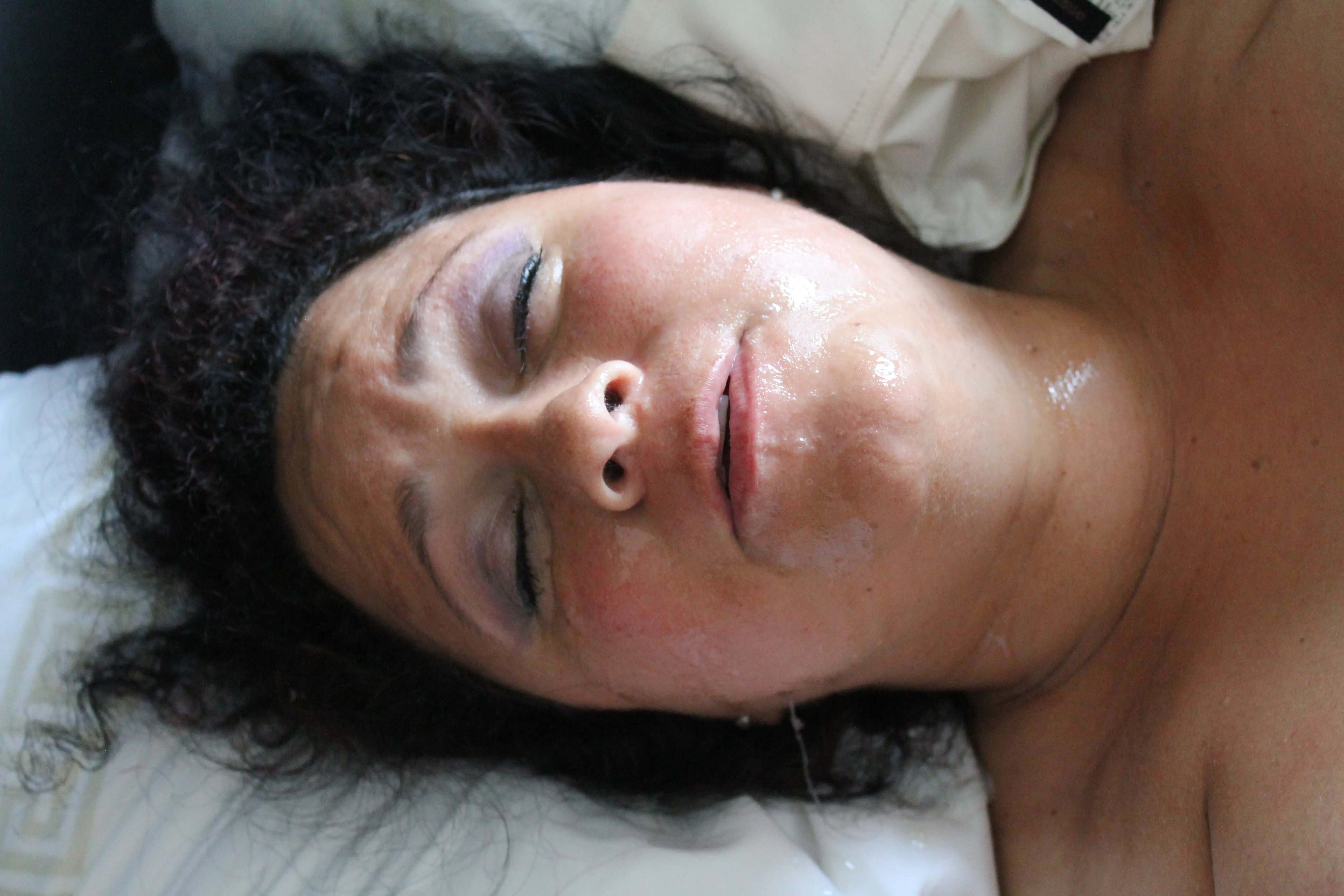 Hot MILF Gets Cumshot in Amateur Porn Pic