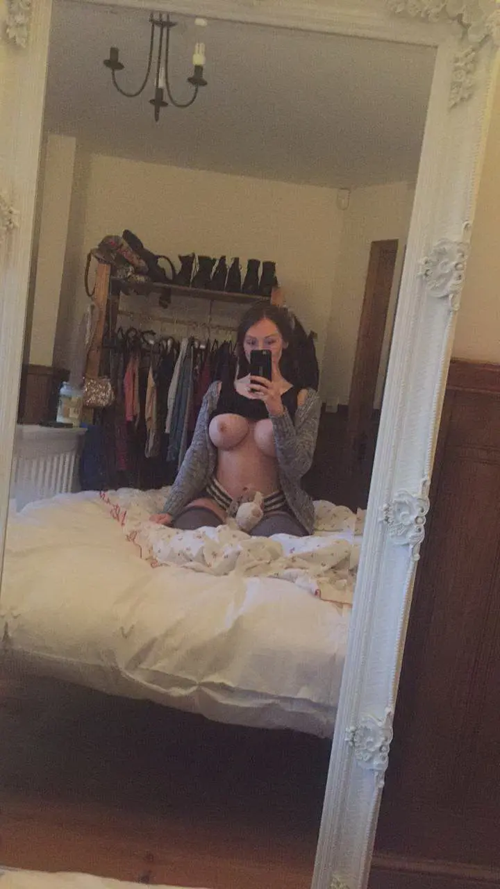 Amateur Busty Babe Exposing Big Tits - Explicit Photo Shoot