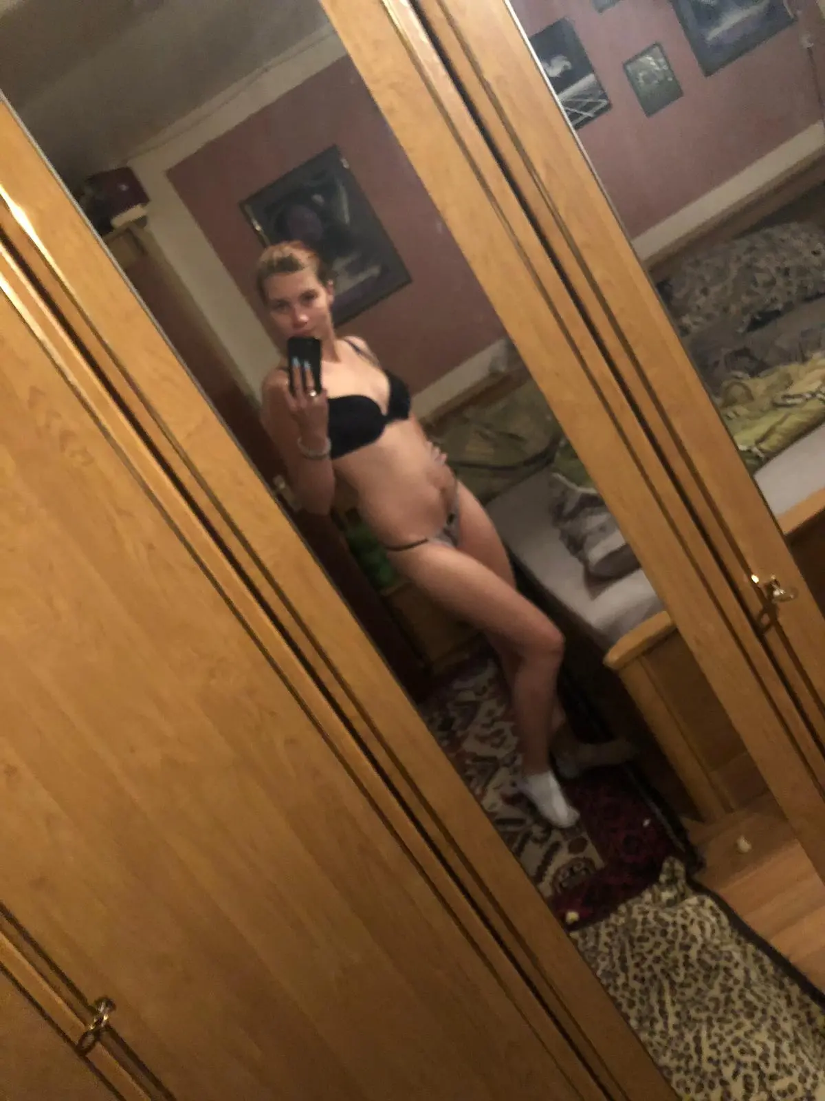 Explicit Amateur Smartphone Porn Pics - Private Selfies for Adults