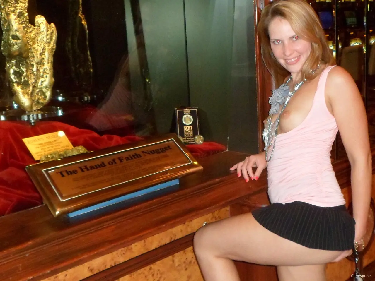 Genuine Sensuality: Sweet Pussy to Sexy Legs Amateur Porn Photo Shoot