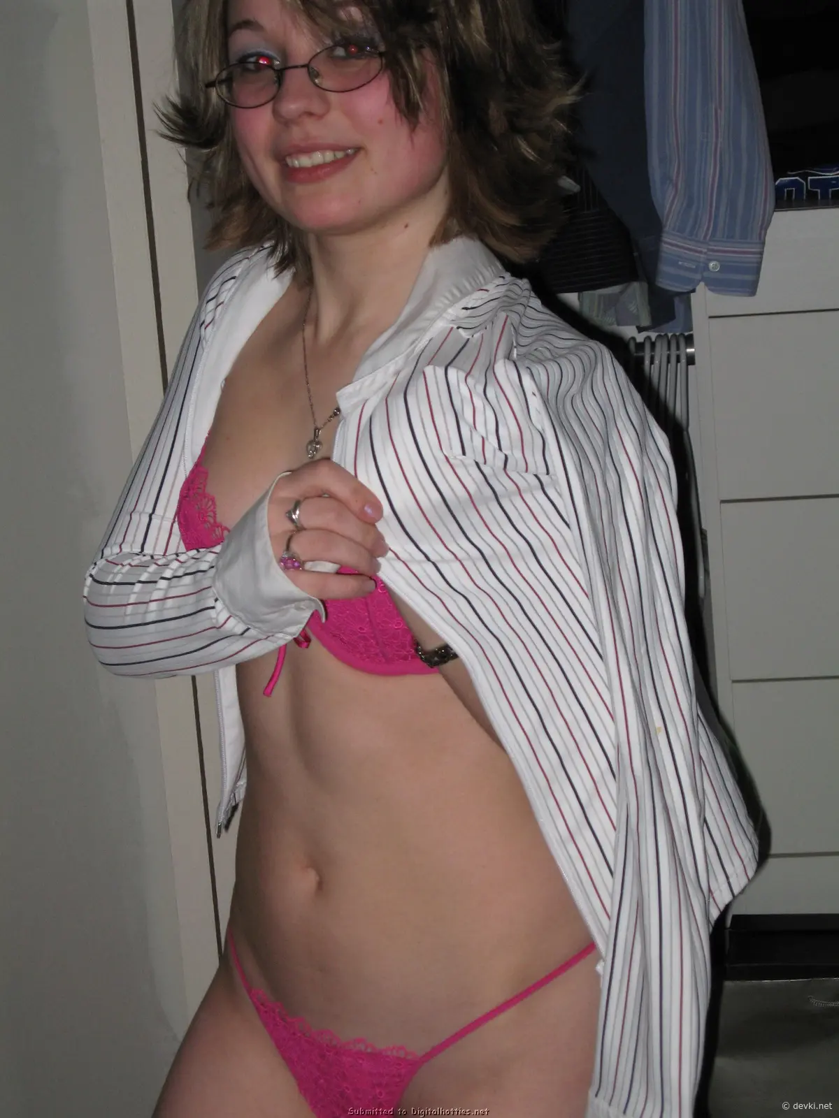 New Amateur Porn Photos: Raw Passion Unleashed!