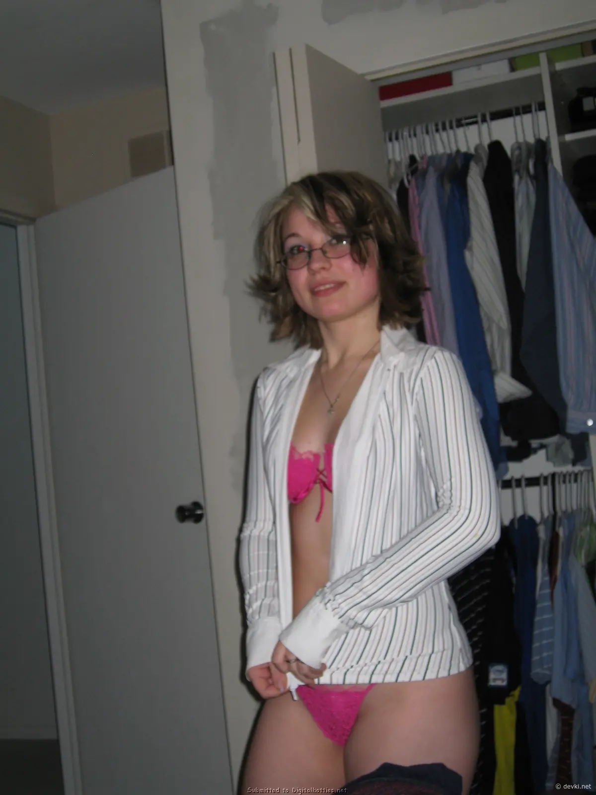 New Amateur Porn Photos: Raw Passion Unleashed!