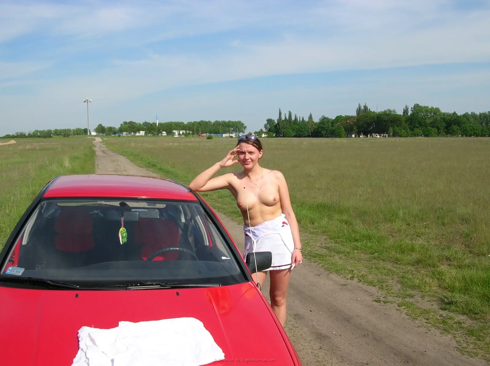 Russian Slut Exposes Herself in Homemade Amateur Porn