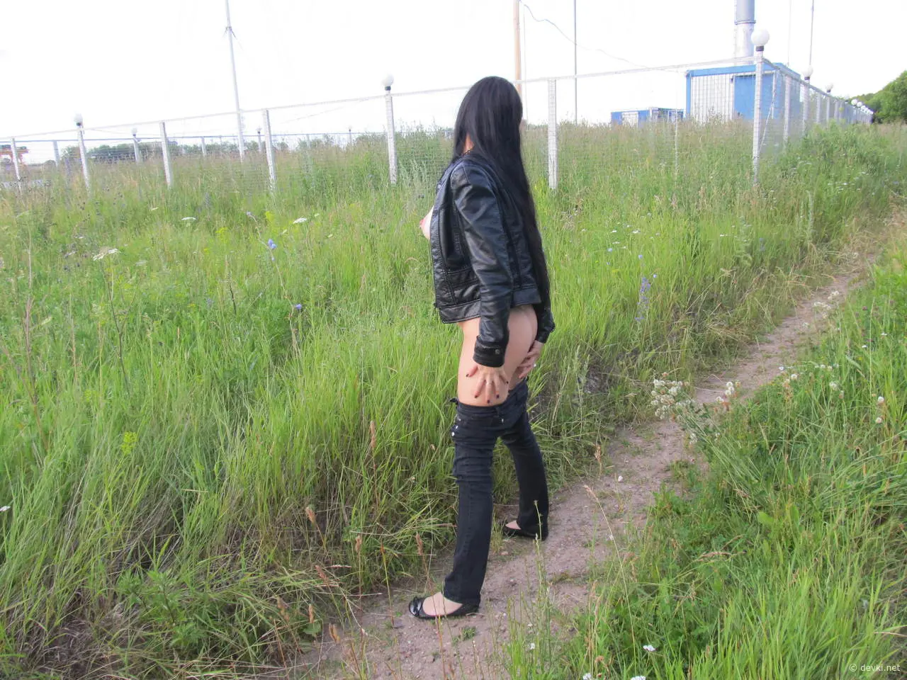 Hot Babe's Wild Outdoor Adventures: Amateur Explicit Photo Shoot