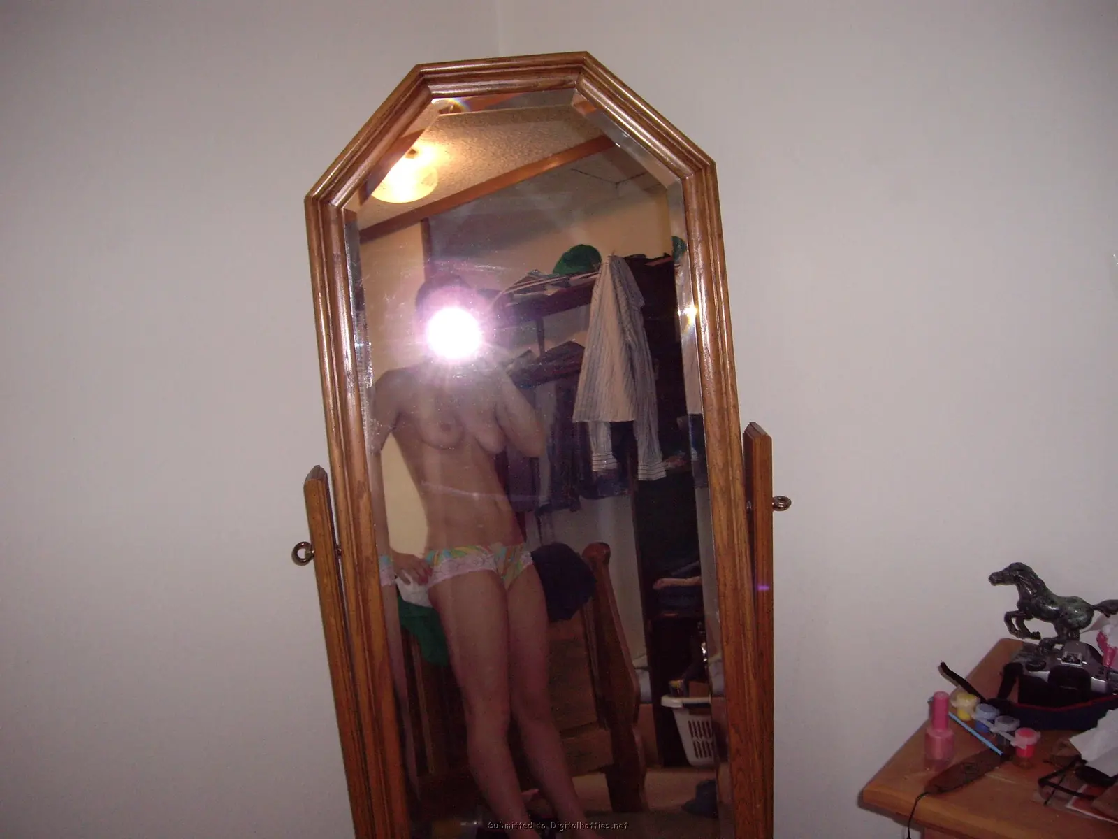 Hot Amateur Blowjob Queen Poses Nude - Explicit Amateur Porn Photos