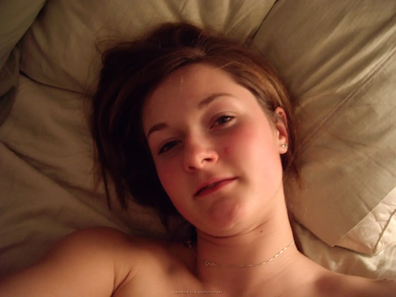 Hot Amateur Blowjob Queen Poses Nude - Explicit Amateur Porn Photos