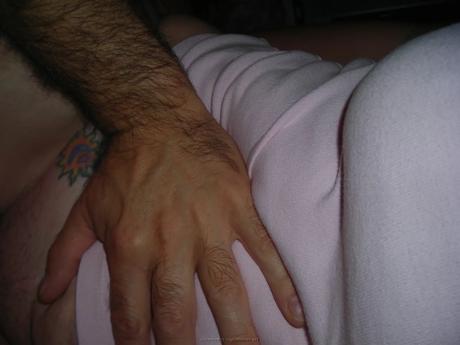 Amateur Babe Enthusiastically Gives Blowjob to Lucky Guy