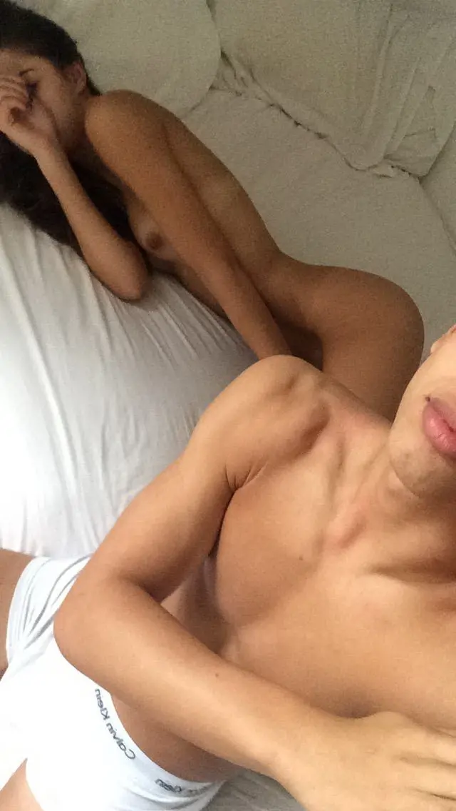 Hot babe with amazing ass gets fucked doggy style in amateur porn