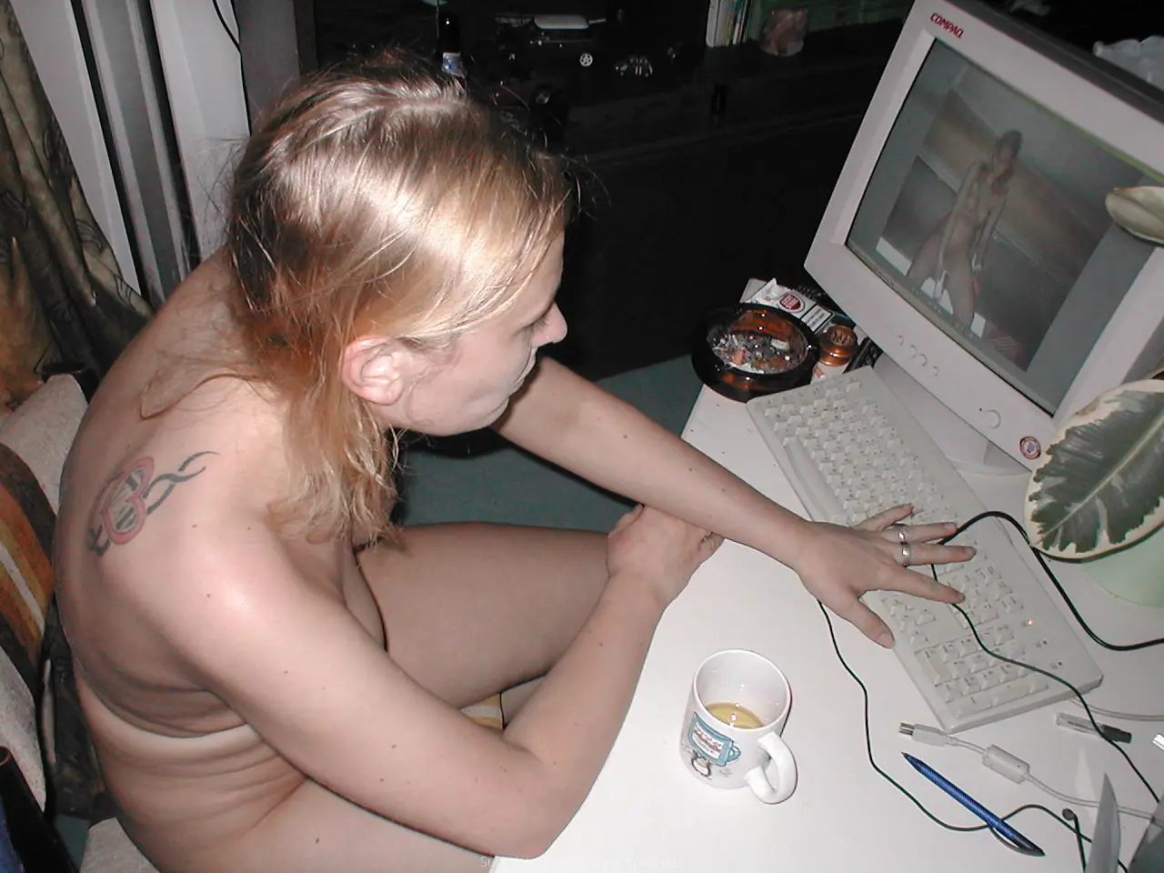 Rough Sex with Curvy Amateur - Explicit XXX Photos