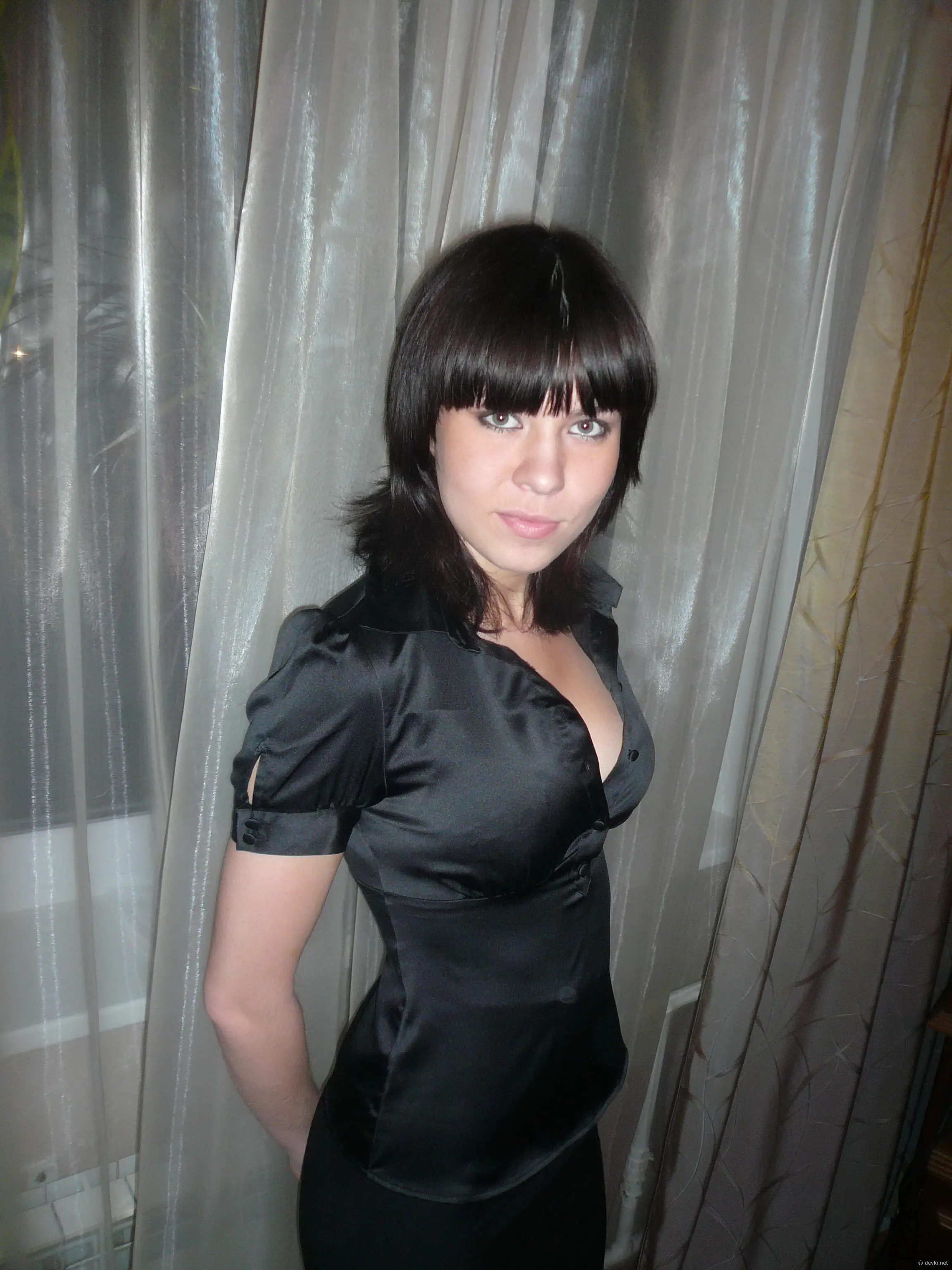 Chocolate-covered babe gives blowjob in amateur porn pic