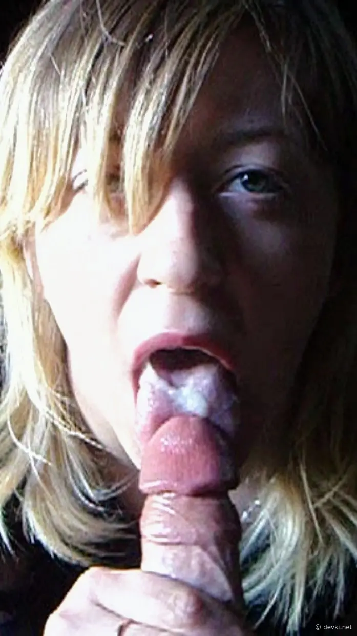 Slut Loves Fucking and Sucking Dicks - Amateur Porn Photo