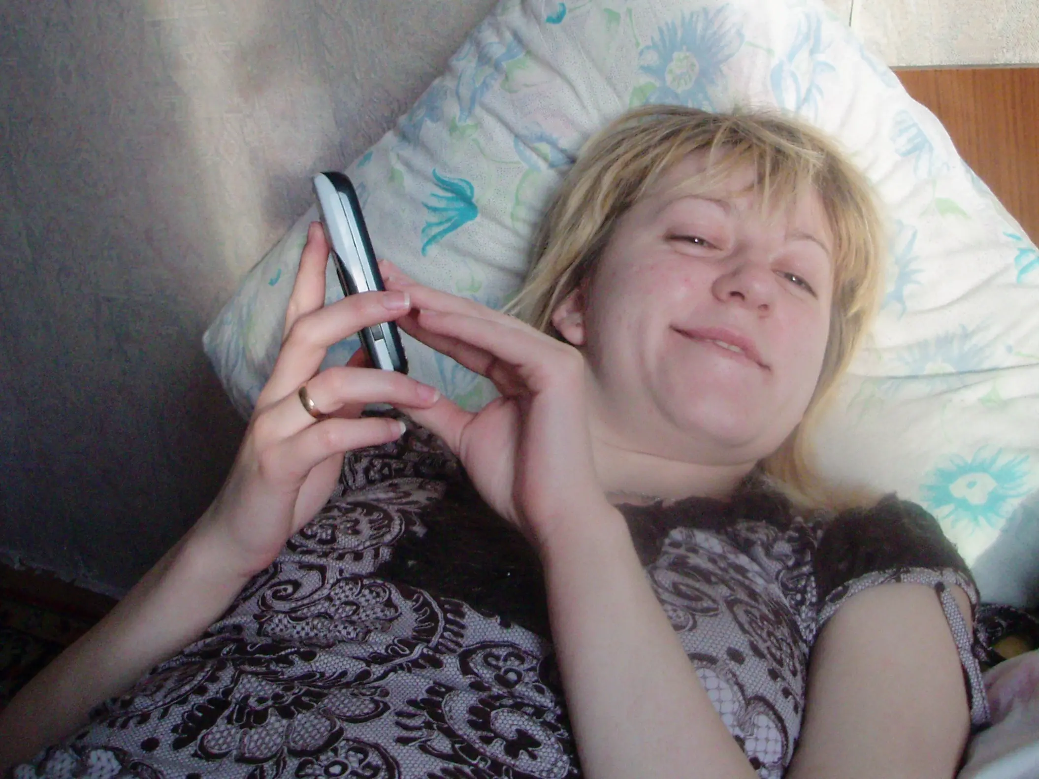 Kinky Amateur MILF Craves Diverse Sex - Hot and Raunchy Photos!