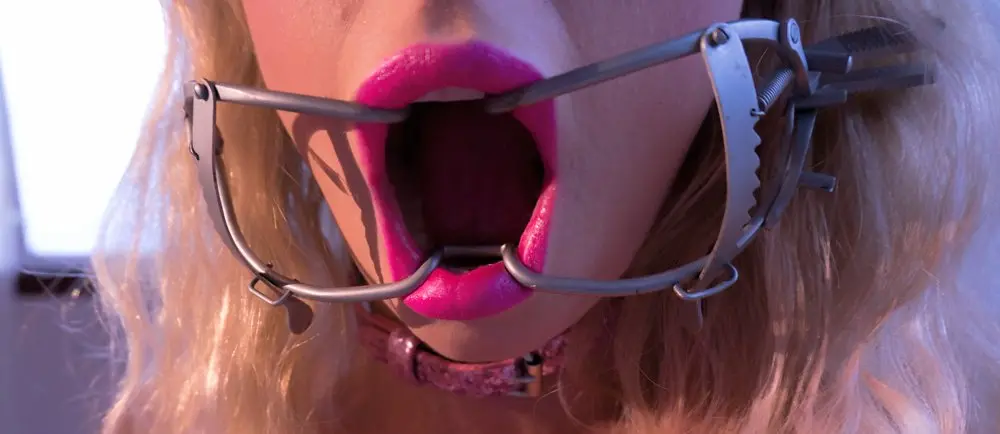 Hot Blonde Slut Amateur Porn Photos - Sexy, Ready to Fuck!