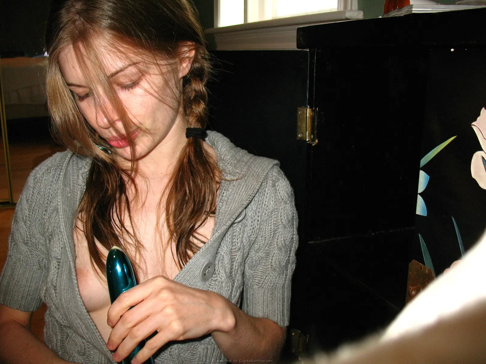 Online Sexual Adventures: Amateur Porn Photos for Explicit Pleasure