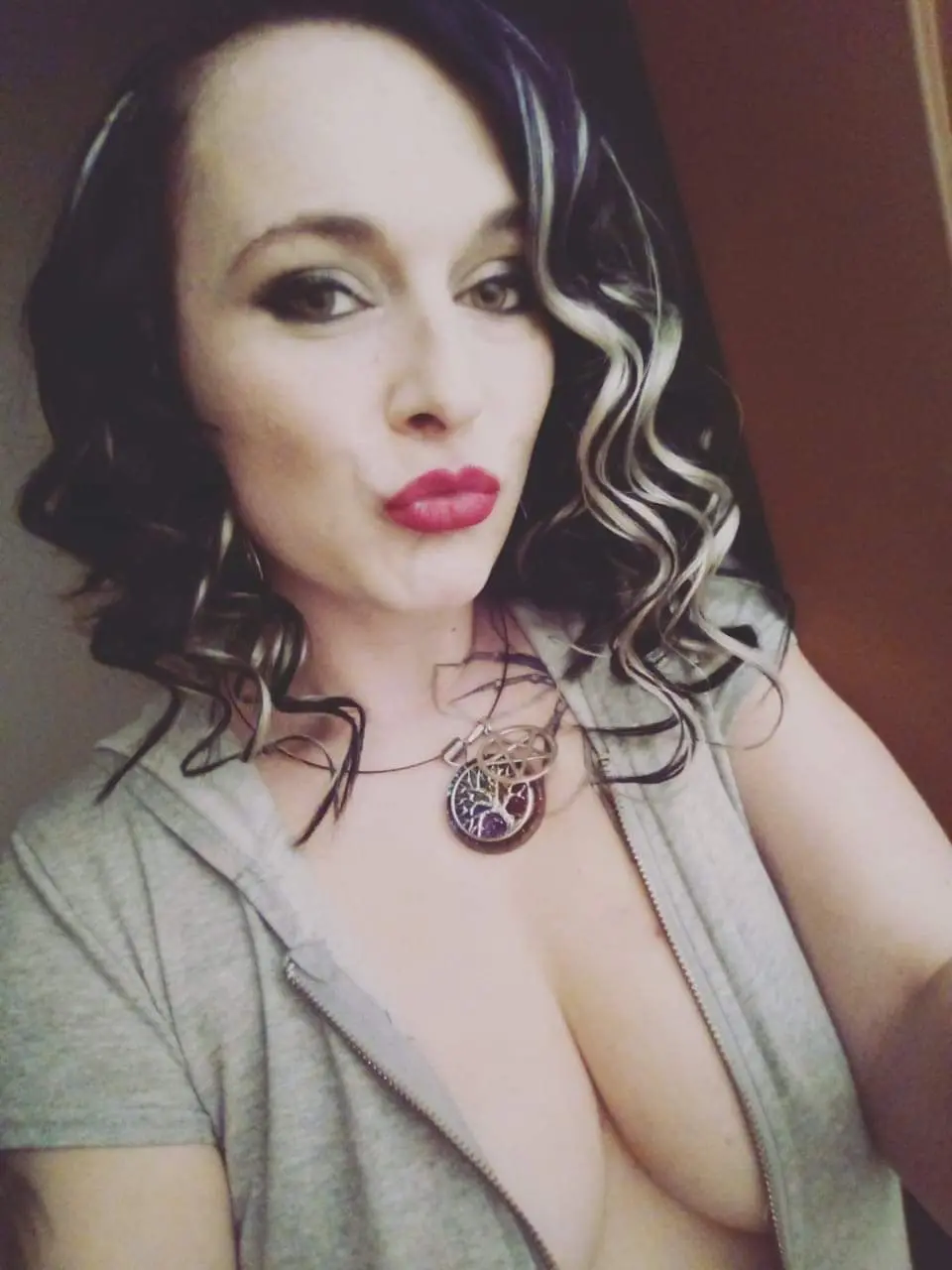 Explicit Amateur Porn Photos Pushing the Limits of Art: Intimate and Sensual Shots