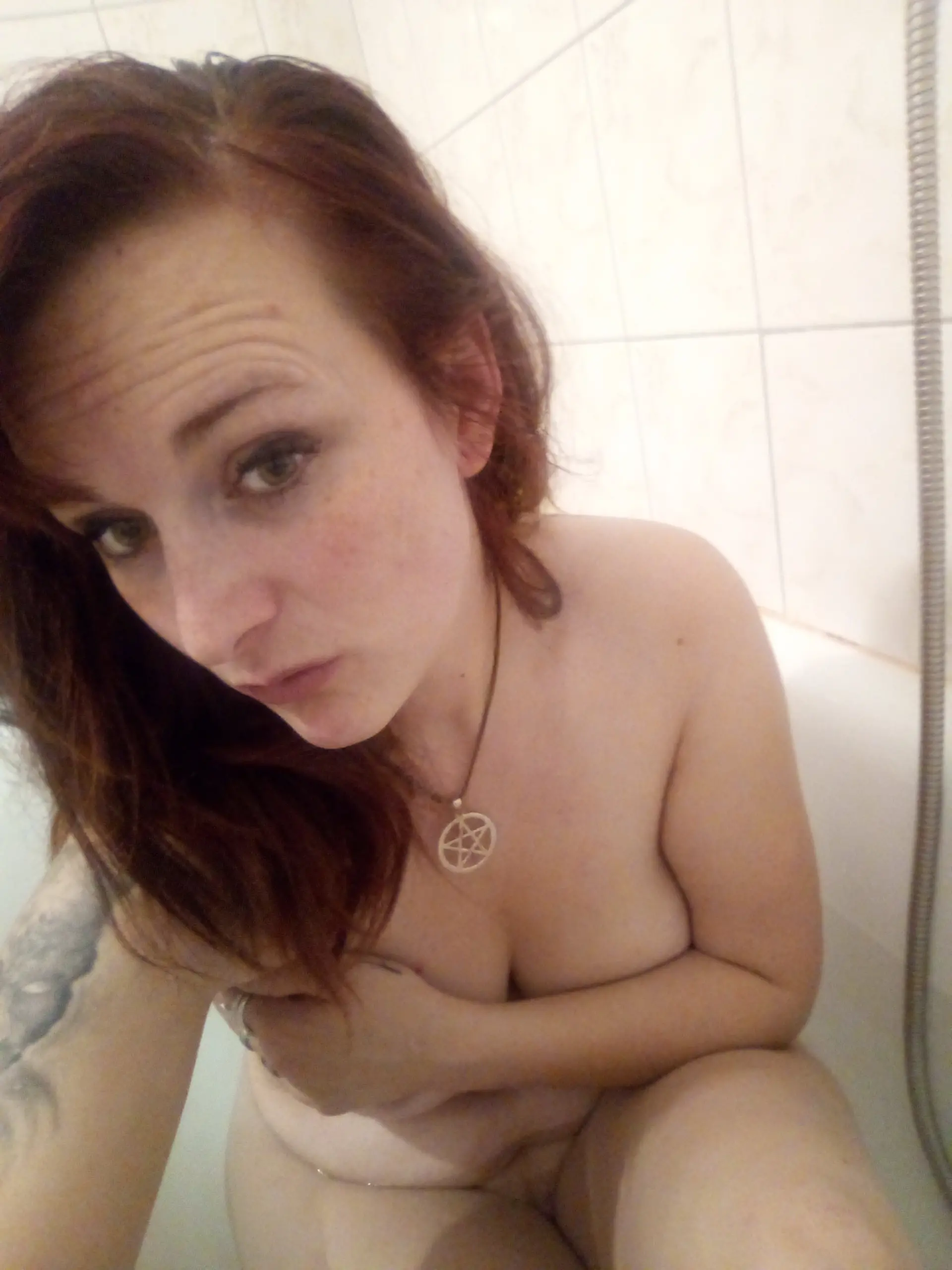 Explicit Amateur Porn Photos Pushing the Limits of Art: Intimate and Sensual Shots