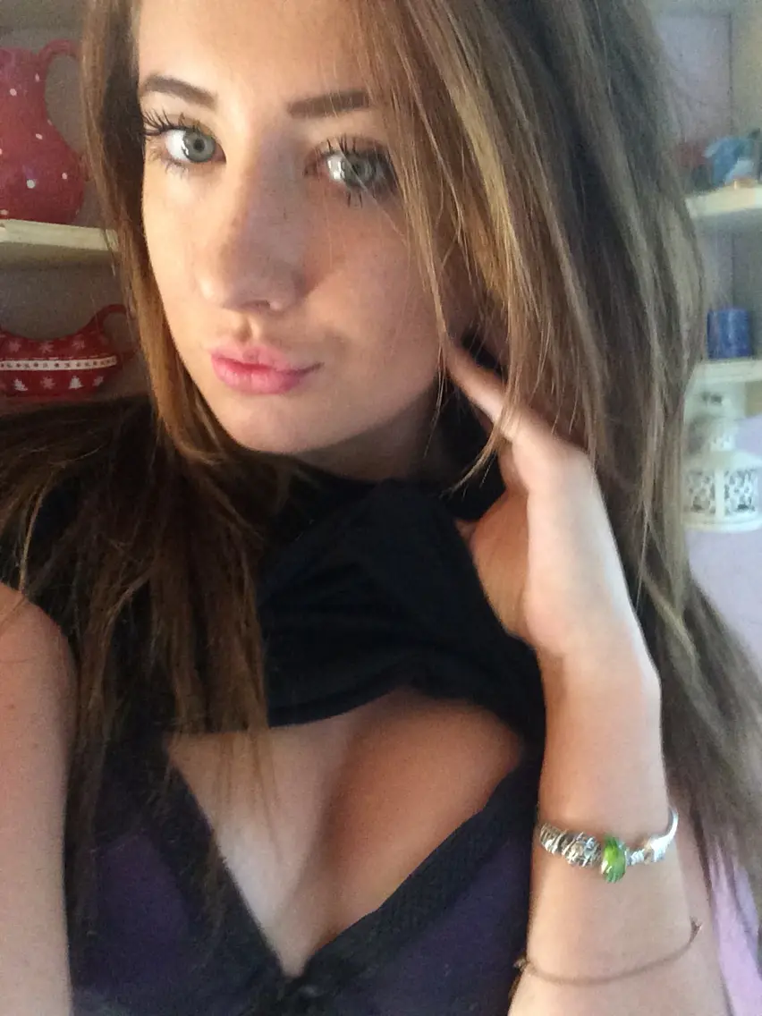 Hot babe rides boyfriend's huge cock in amateur porn pic