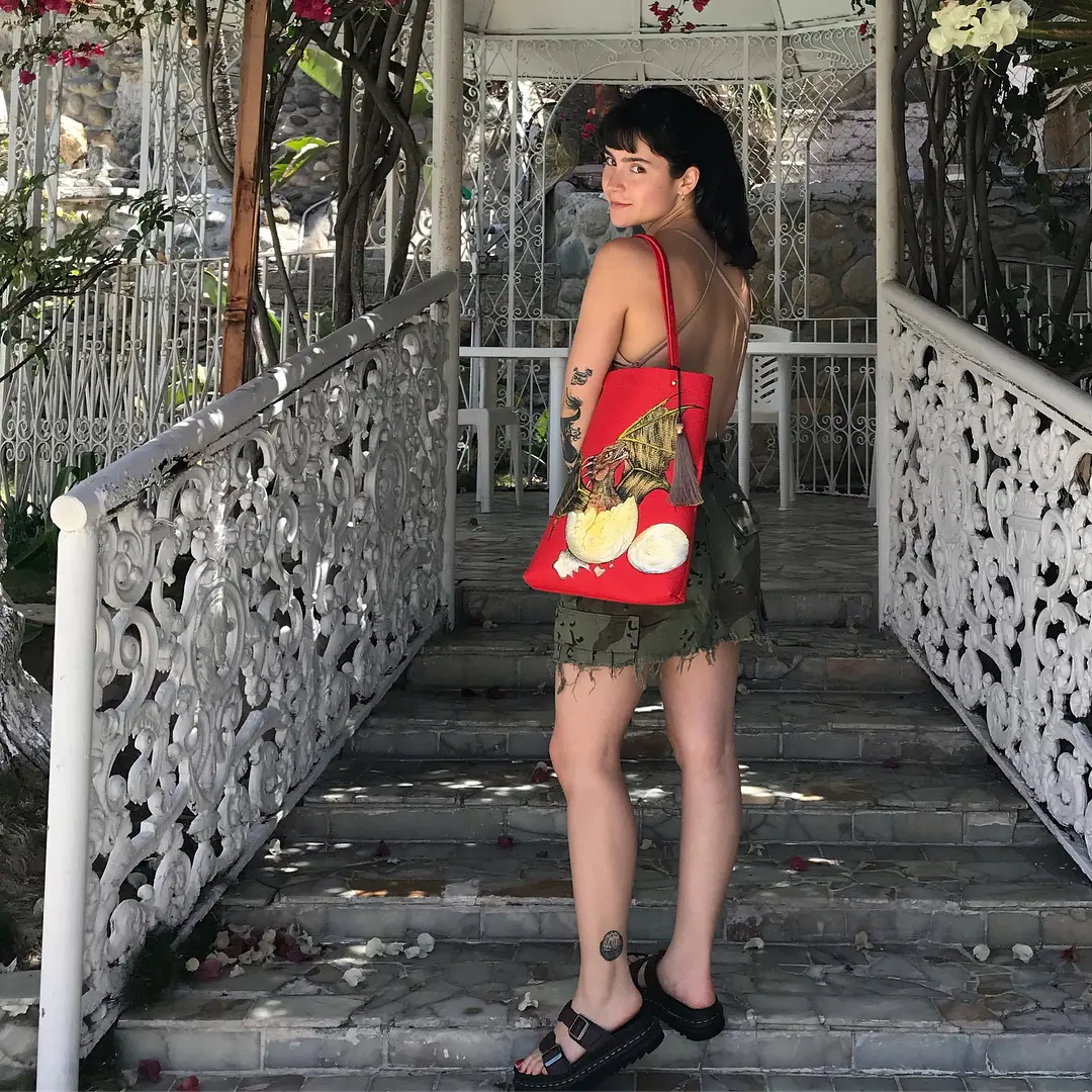 Sultry Stories: Babe Gives Blowjob - Amateur Porn Photo