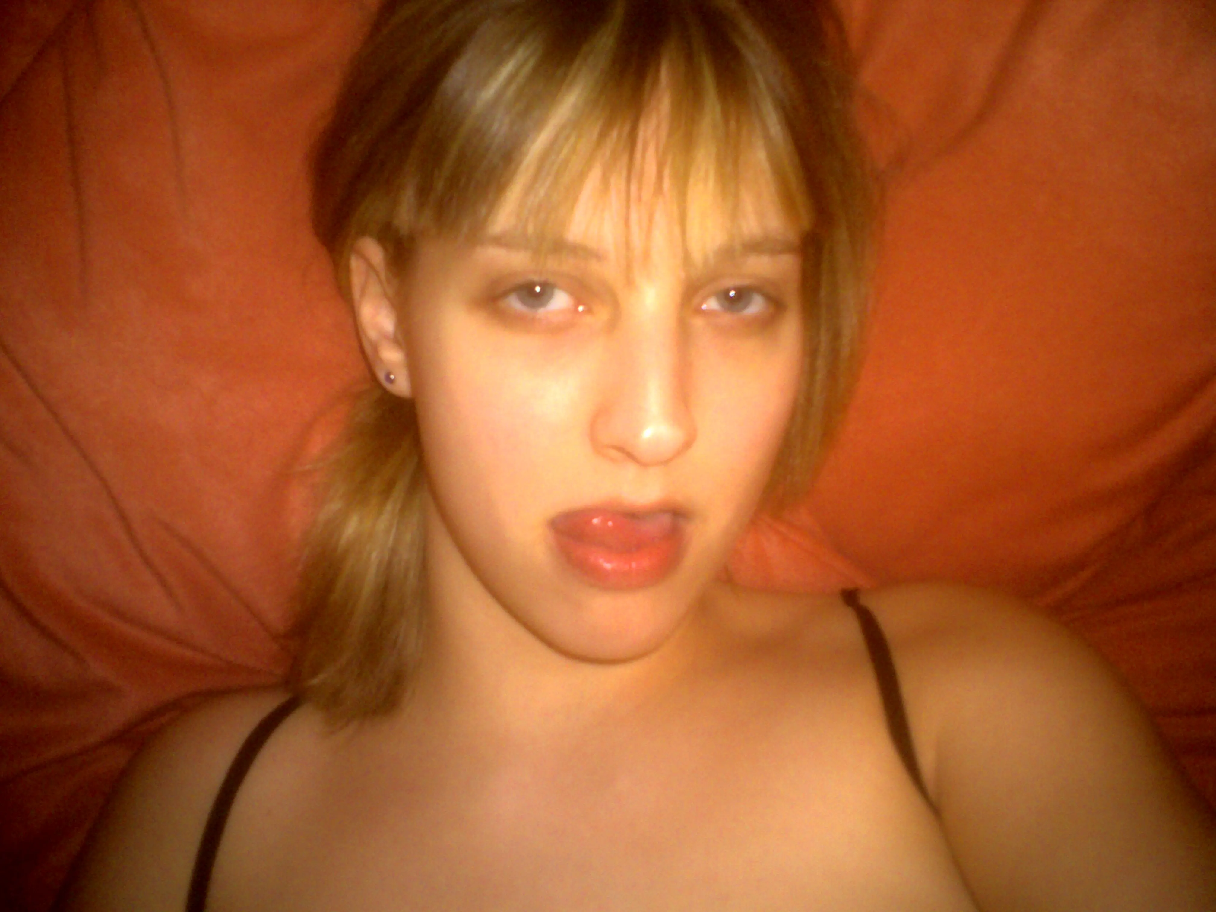 Curvy Wife Hardcore Sex with Husband - Amateur Porn Pic