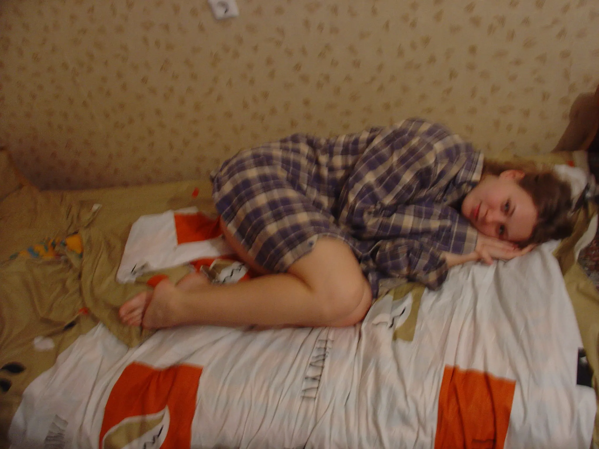 Extreme Intimacy: Hot Model in Explicit Amateur Porn with Arousal Moments