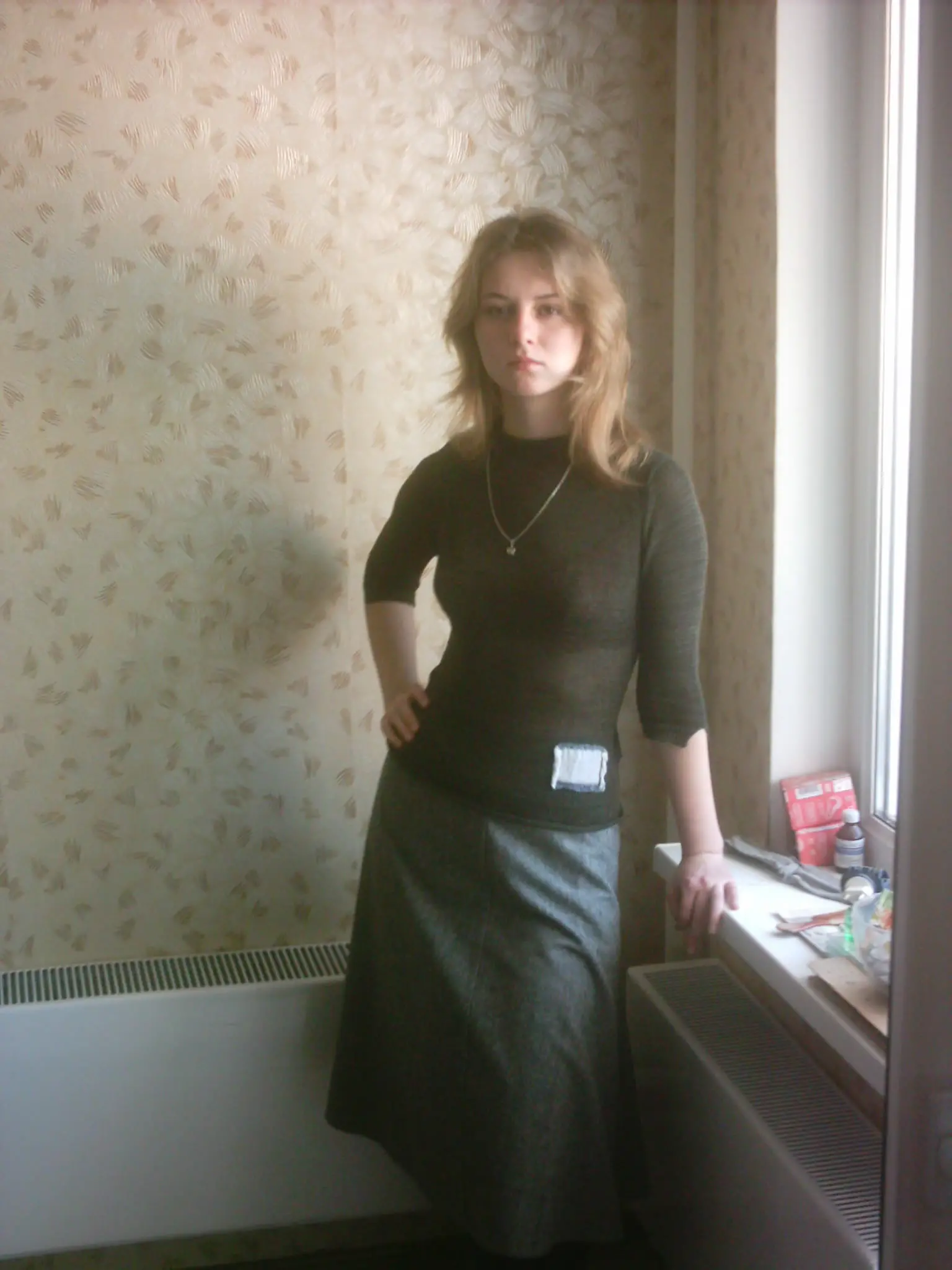 Extreme Intimacy: Hot Model in Explicit Amateur Porn with Arousal Moments