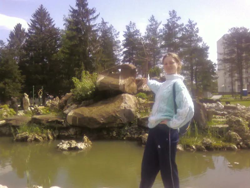 Extreme Intimacy: Hot Model in Explicit Amateur Porn with Arousal Moments