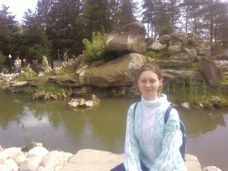 Extreme Intimacy: Hot Model in Explicit Amateur Porn with Arousal Moments