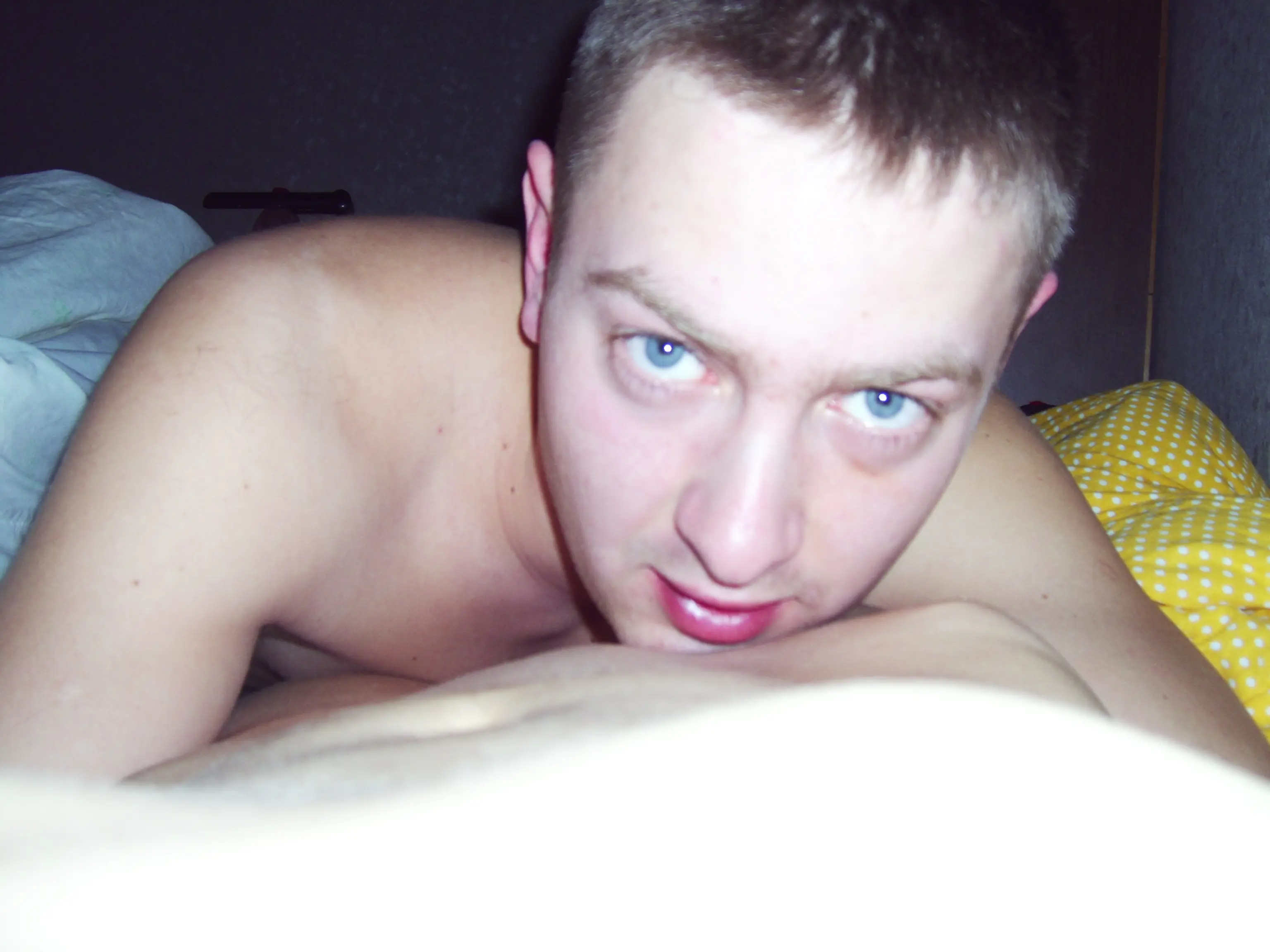 Hot and Horny Amateur Girl Takes Hard Cock in Wet Pussy