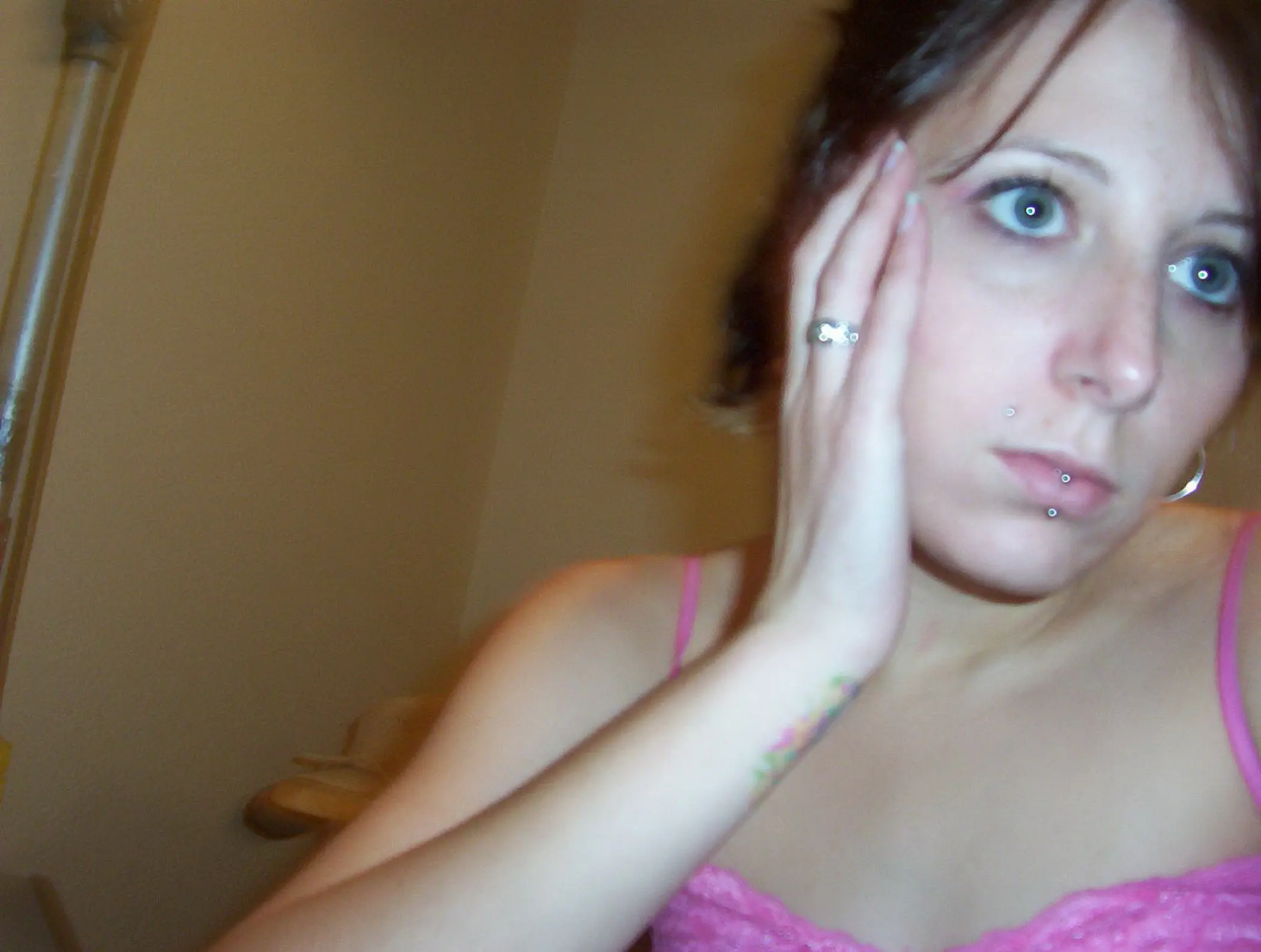 Extreme Amateur Porn Online: Indulge in Intimacy and Debauchery in Every Photo