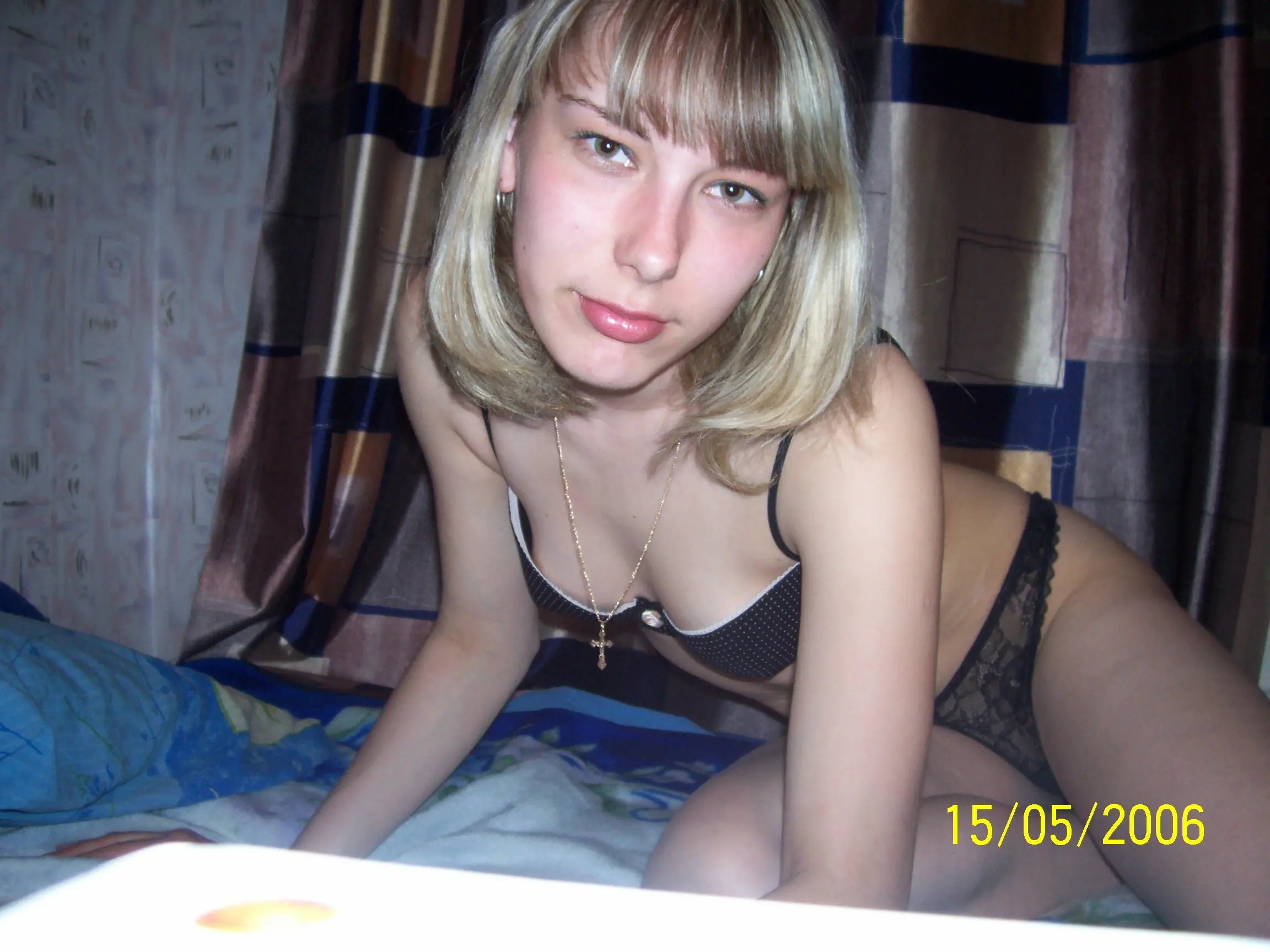 Watch Hot Amateur Porn with Sexy Babe Online