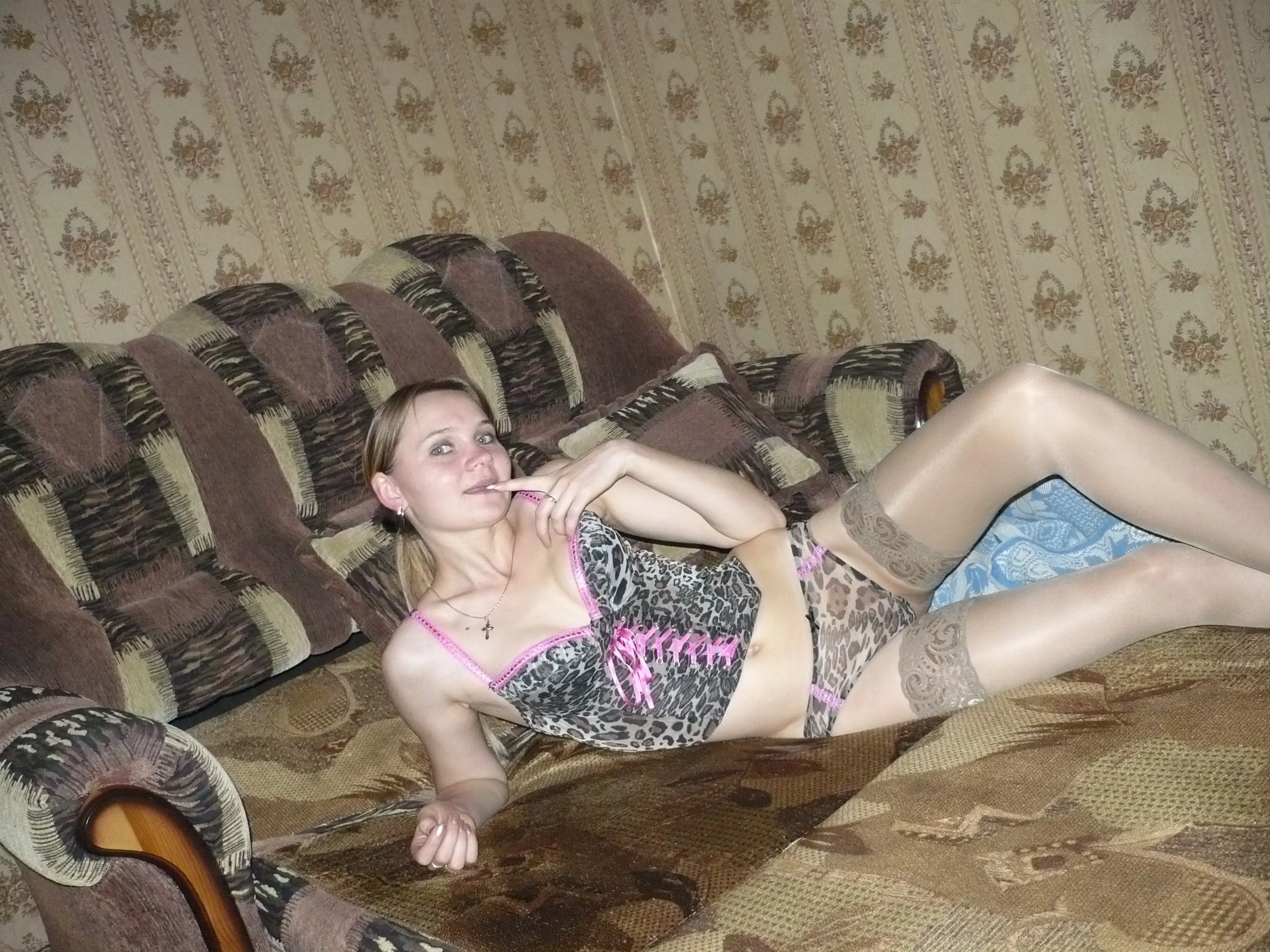 Hot Young Blonde's Passionate Sex - Amateur Porn Photos