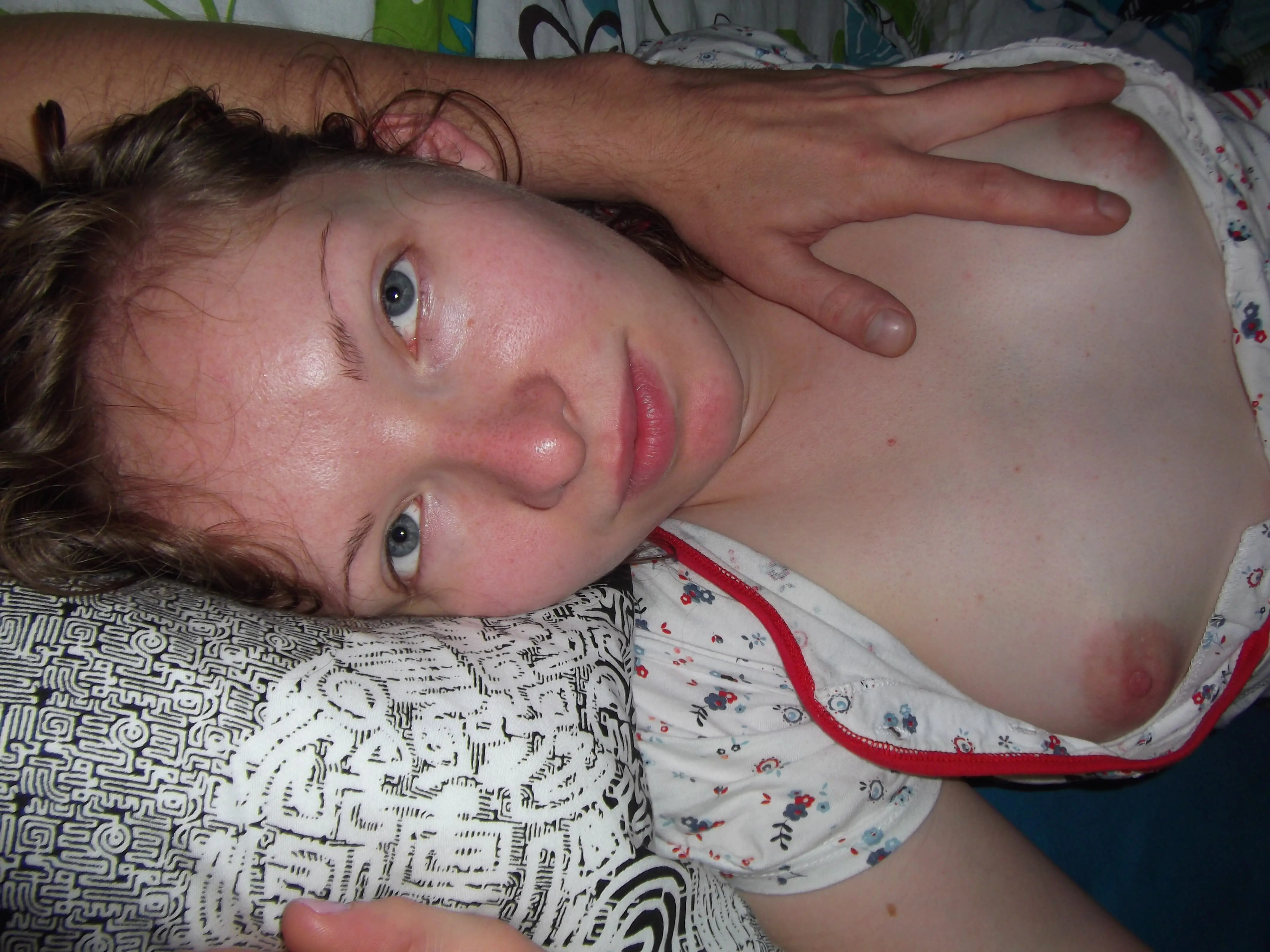 Raw Oral Sex Moments: Amateur Porn Photos